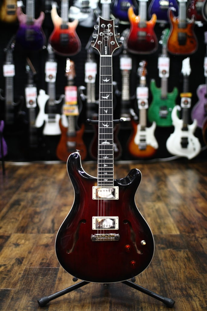 SE Hollowbody Standard