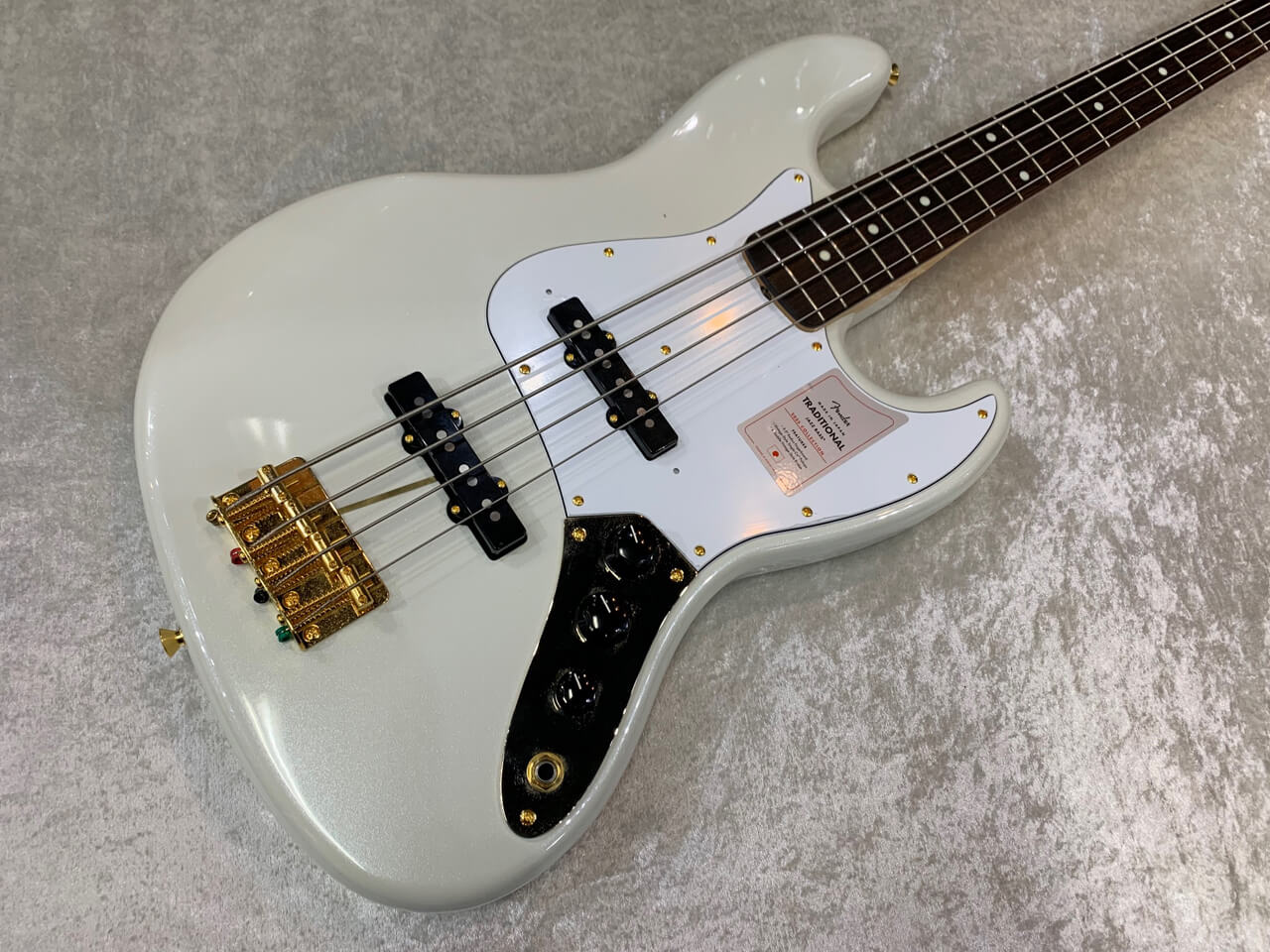 MIJ Traditional '60s JB