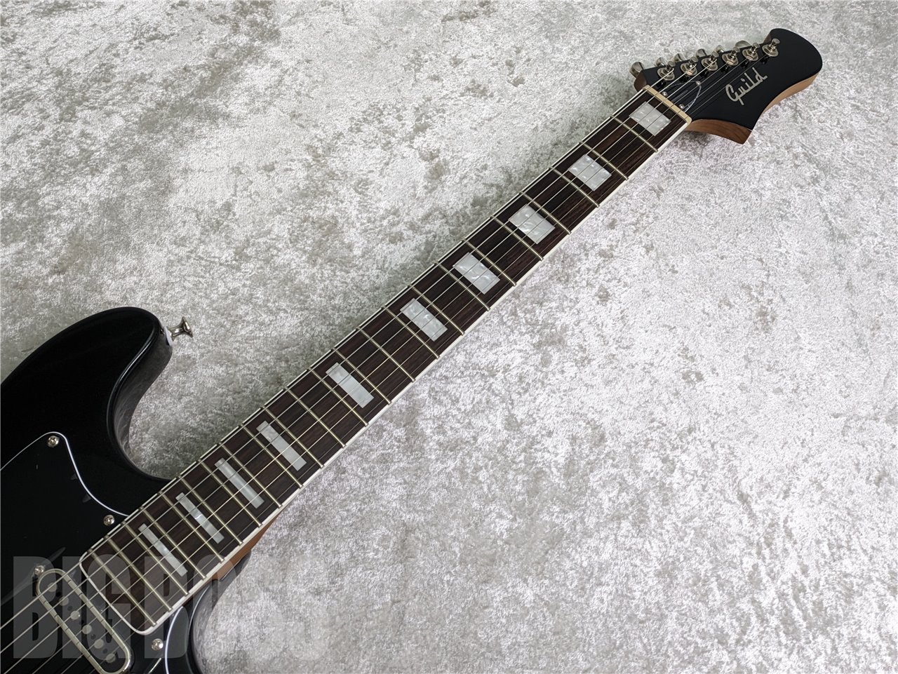 【お取り寄せ商品】 GUILD(ギルド) Surfliner Deluxe / Black Metallic お茶の水駅前店・別館