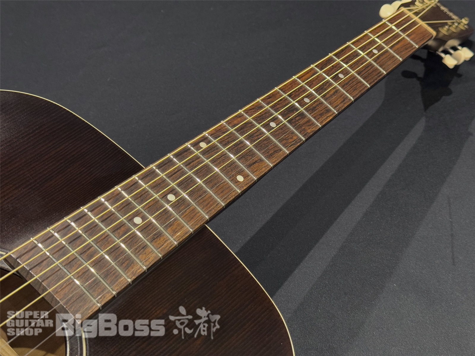 【USED / 即納可能】Art&Lutherie (アートアンドルシアー) Americana Q1T / Bourbon Burst 京都店