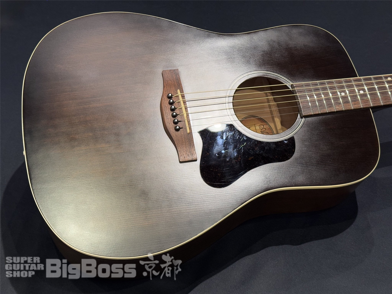 【USED / 即納可能】Art&Lutherie (アートアンドルシアー) Americana Q1T / Bourbon Burst 京都店