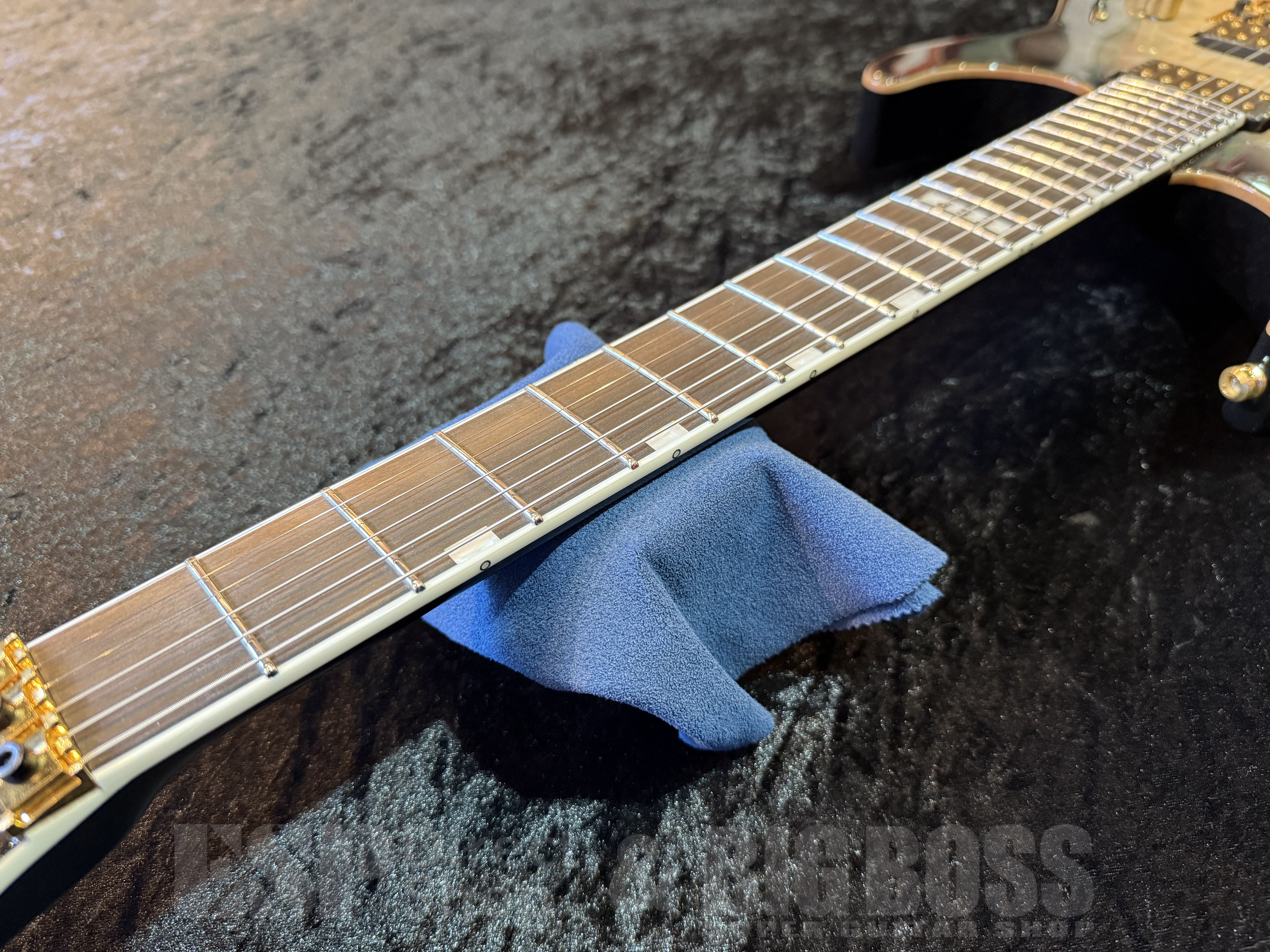 【即納可能/中古品】E-II (イーツー) M-II QM【Black Natural Burst】 福岡店