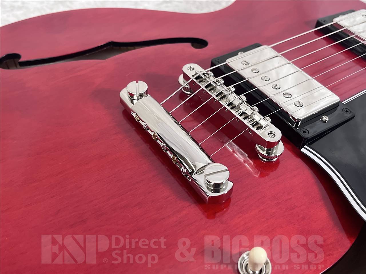 【即納可能】Epiphone ( エピフォン ) Inspired by Gibson Custom 1962 ES-335 Reissue Sixties Cherry (セミアコースティックギター) お茶の水駅前店・別館