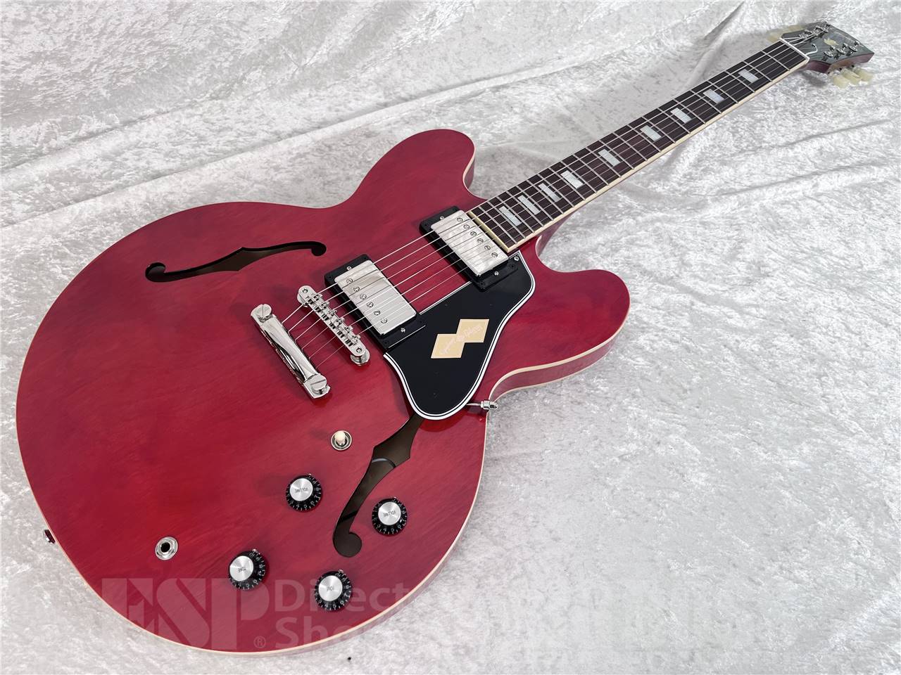 【即納可能】Epiphone ( エピフォン ) Inspired by Gibson Custom 1962 ES-335 Reissue Sixties Cherry (セミアコースティックギター) お茶の水駅前店・別館