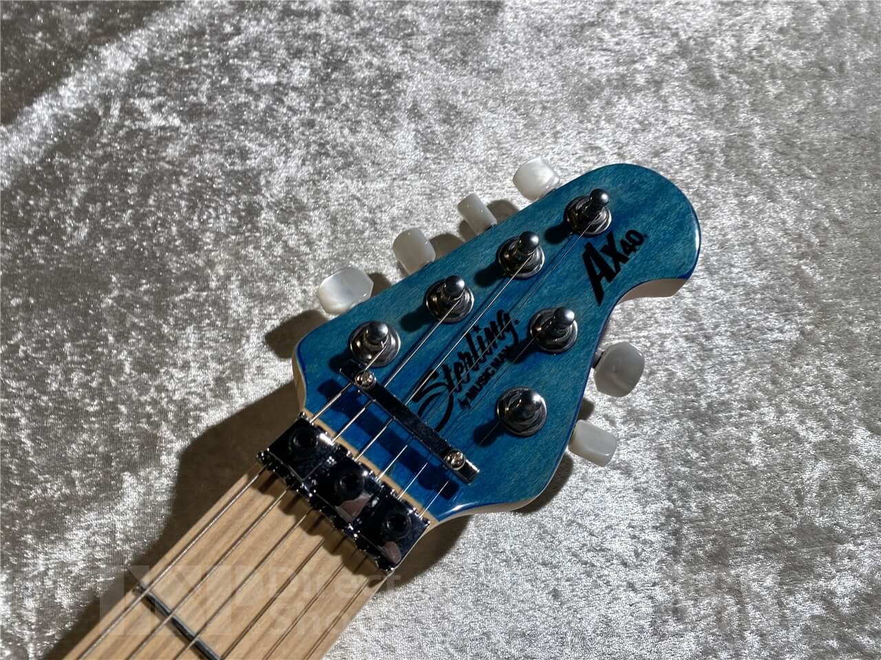 【即納可能】Sterling by MUSIC MAN(スターリン バイ ミュージックマン) AXIS AX40 (Trans Blue) 札幌店