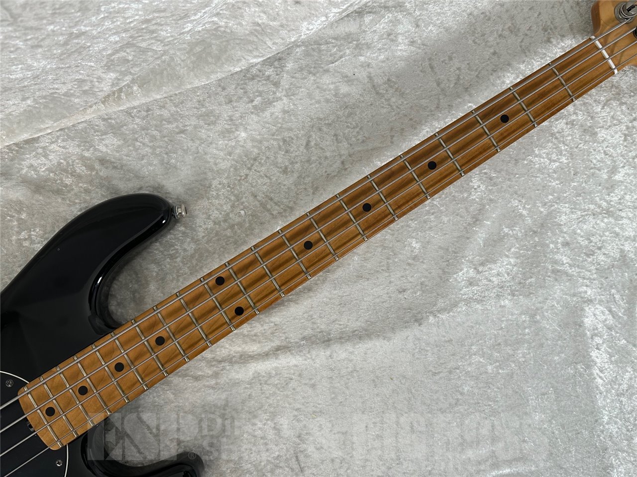 【即納可能/中古品】MUSICMAN(ミュージックマン) StingRay4 / Maple Finger Board (Black) お茶の水駅前店(東京)