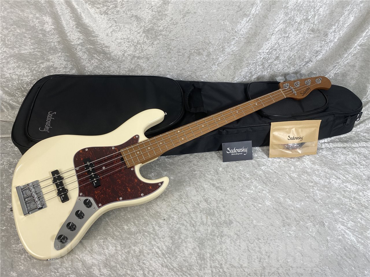 【即納可能】Sadowsky(サドウスキー) MetroExpress MX21 VJ4 Maple Fingerboard (Olympic White)お茶の水駅前店(東京)