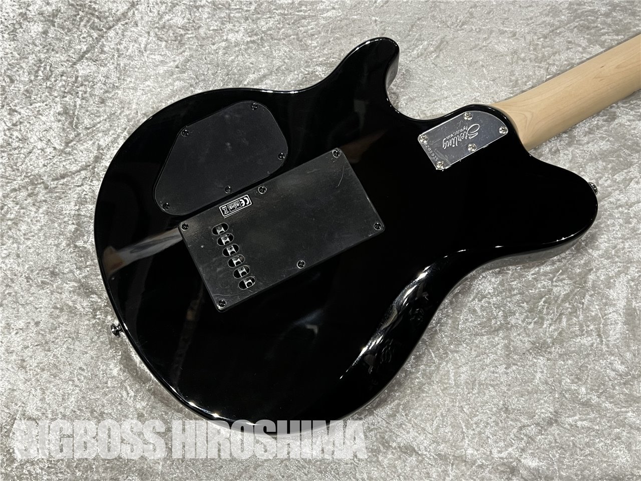 【即納可能】Sterling by MUSIC MAN AX3FM-STP-M1 (Stain Pink) 広島店