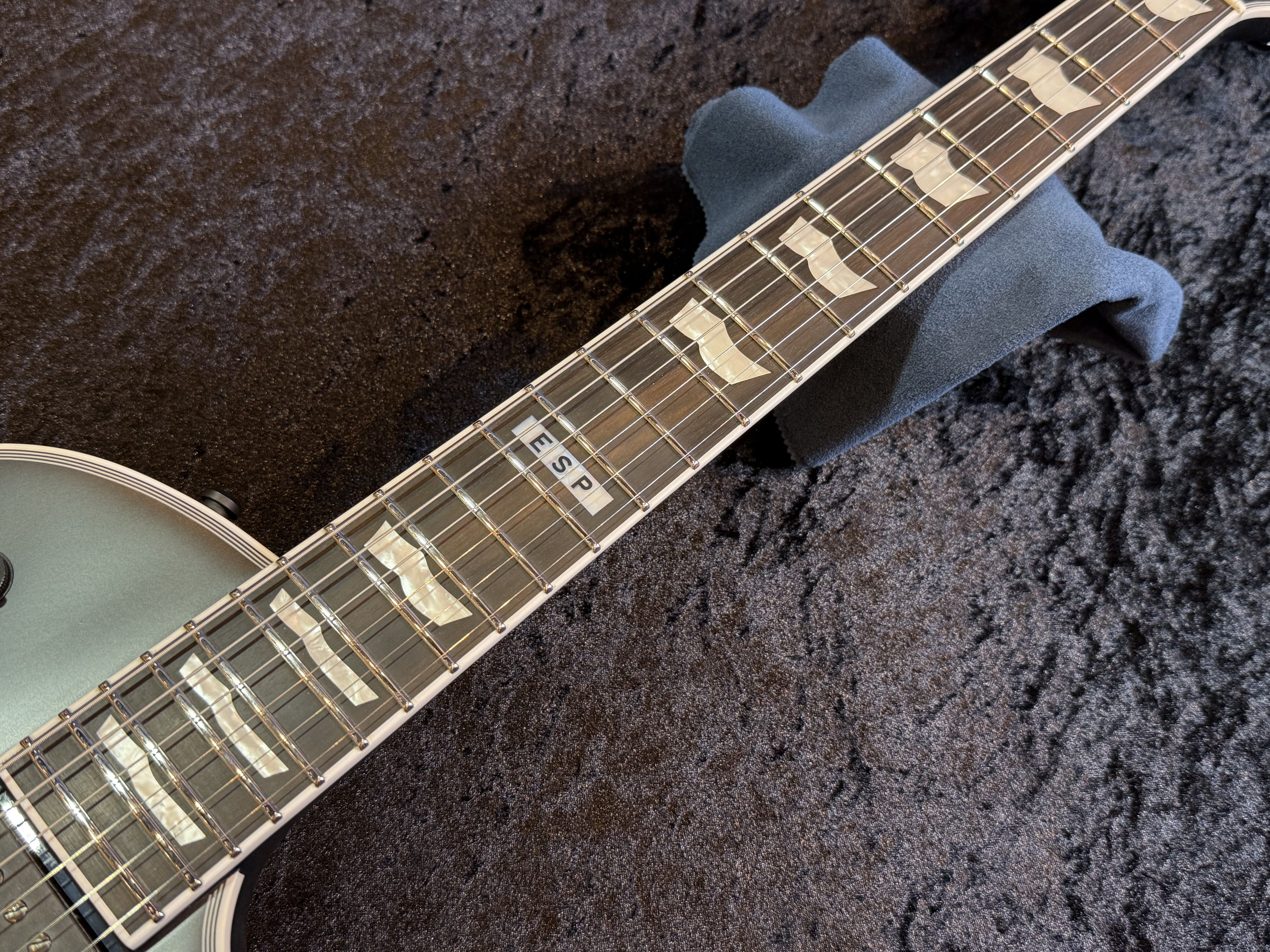 【即納可能】E-II （イーツー） EC ET【Black Satin】 福岡店