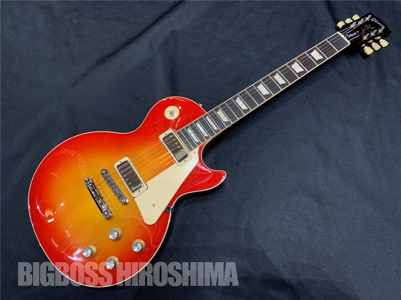 【即納可能】Gibson(ギブソン) Les Paul Deluxe 70s (70s Cherry Sunburst) 広島店