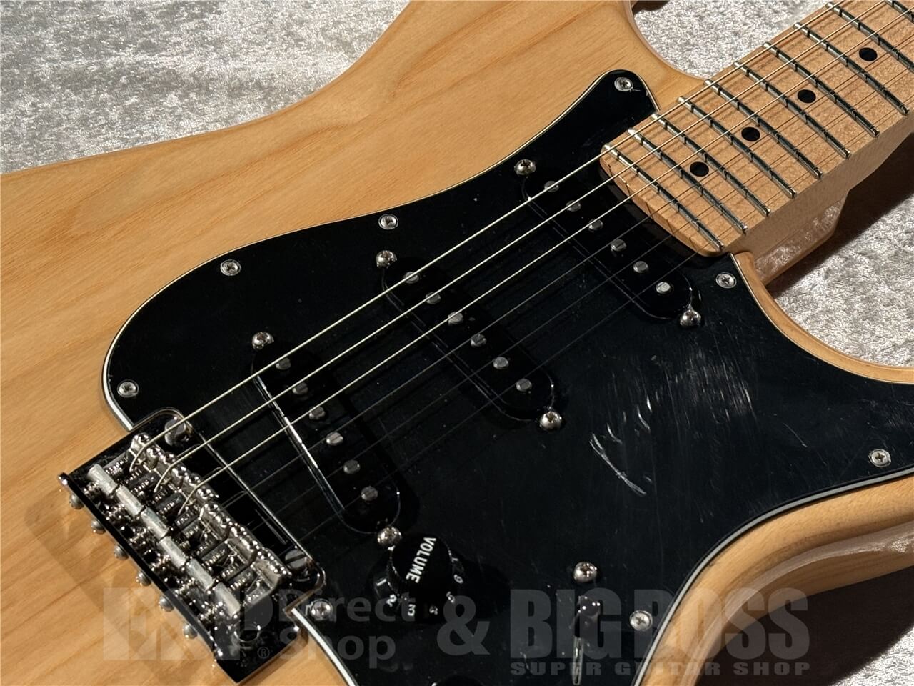 【即納可能/お客様委託中古品】Fender(フェンダー) Player Stratocaster Ash (Natural) 札幌店