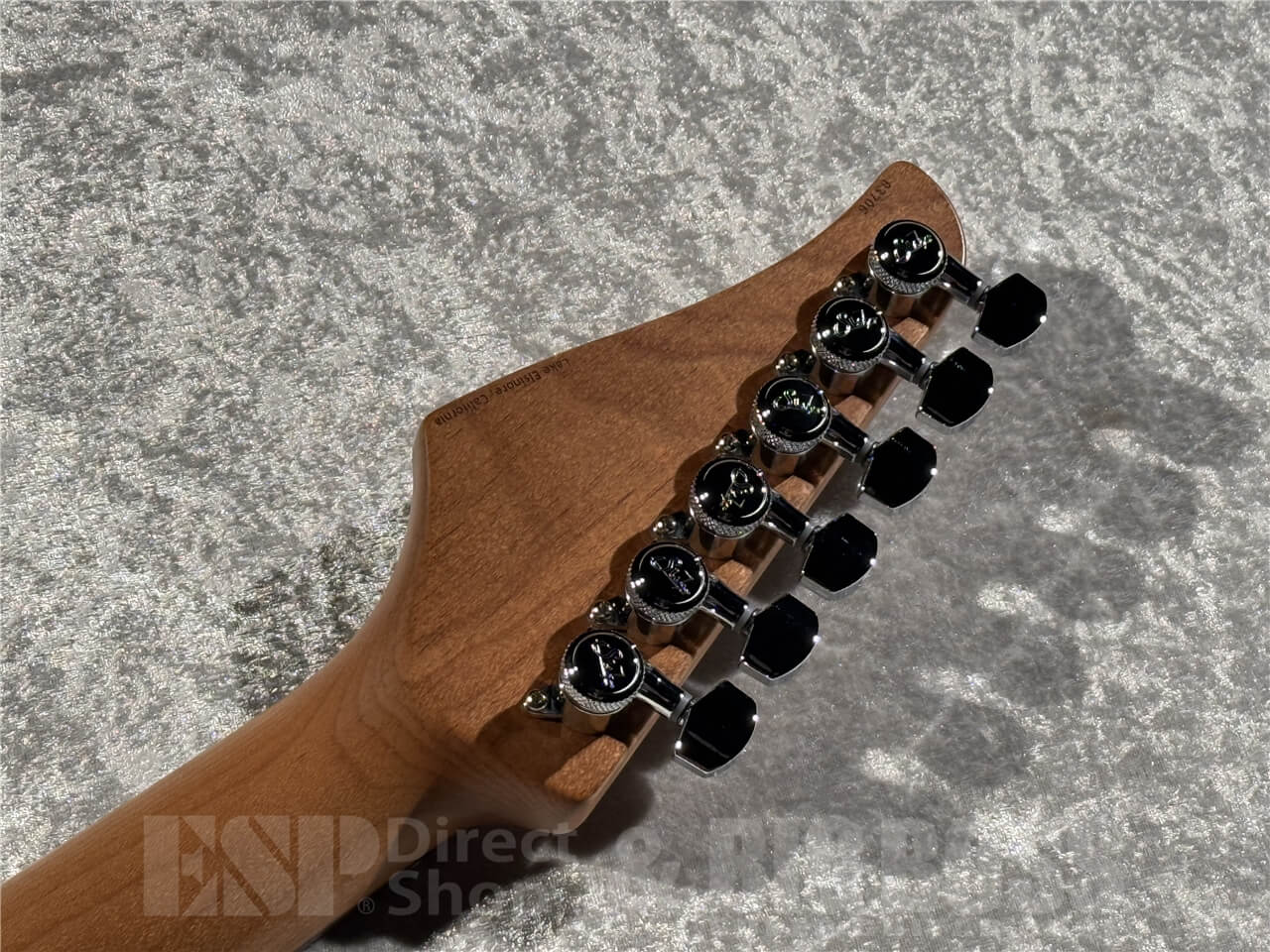 【即納可能】Suhr(サー) Standard Plus (Faded Trans Whale Blue Burst / Pau Ferro) 札幌店