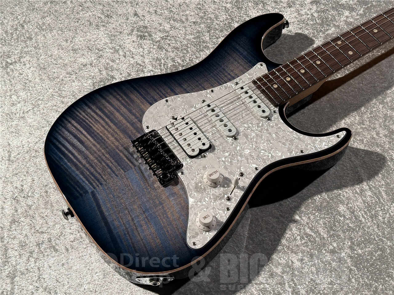 【即納可能】Suhr(サー) Standard Plus (Faded Trans Whale Blue Burst / Pau Ferro) 札幌店