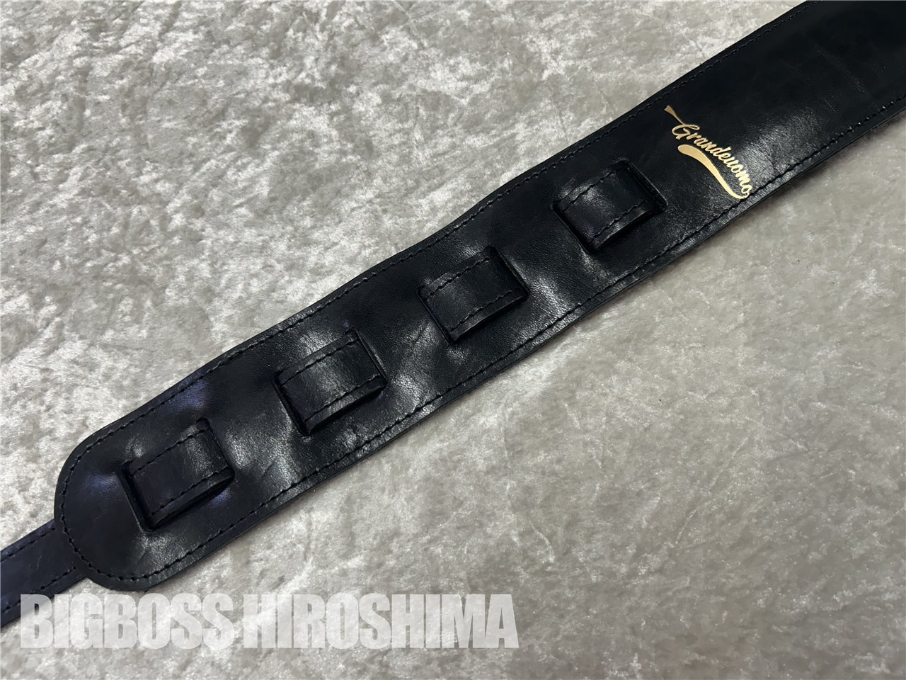 【即納可能】Grande uomo(グランデウオモ) Studs strap Redmption (ストラップ) 広島店