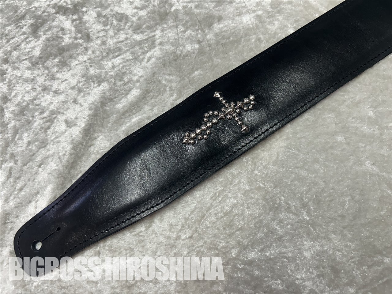 【即納可能】Grande uomo(グランデウオモ) Studs strap Redmption (ストラップ) 広島店