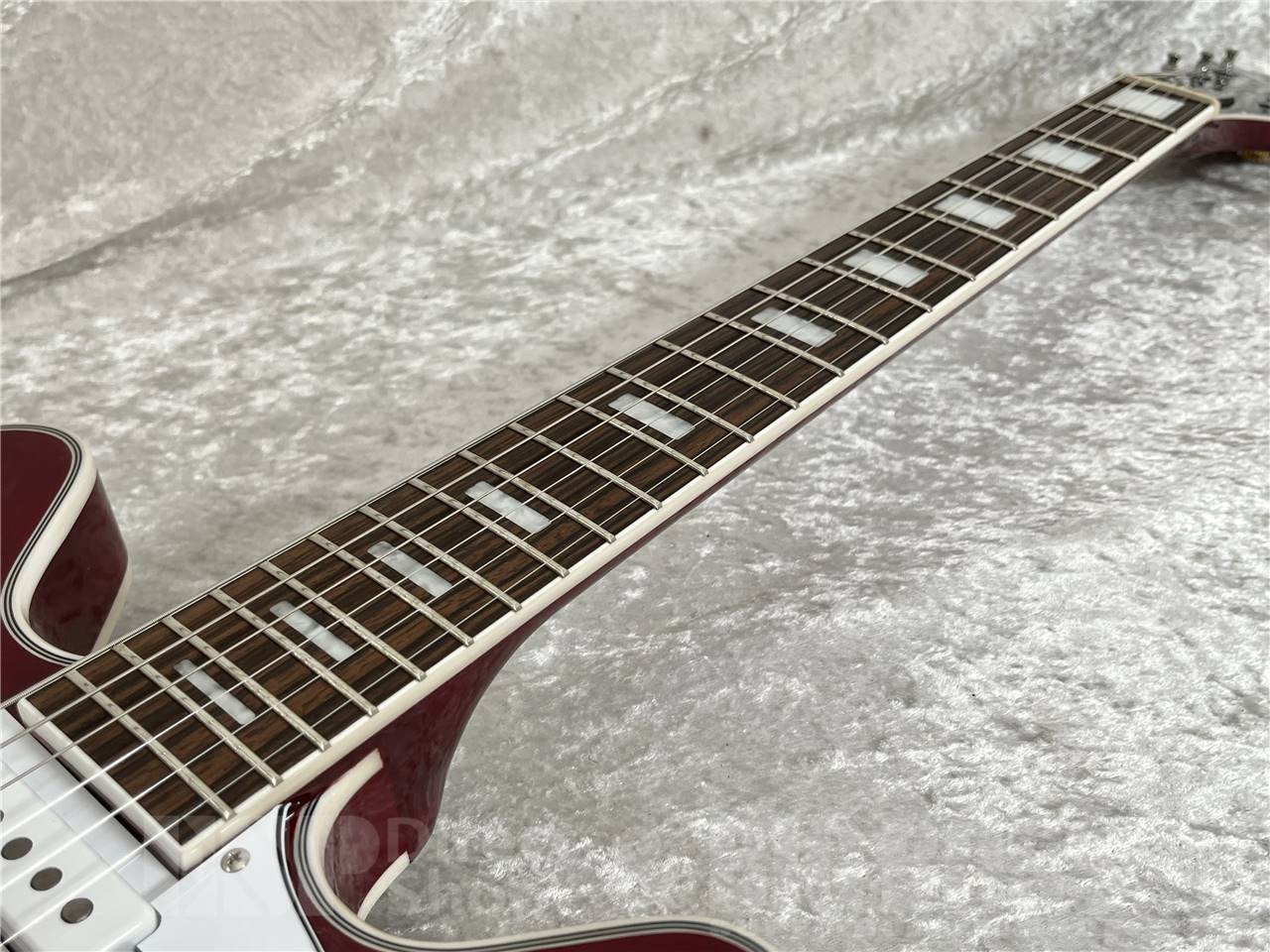 【即納可能】VOX ( ヴォックス ) BOBCAT S66 / Cherry Red (セミアコギター) お茶の水駅前店・別館【新春初売りお年玉セール対象商品】