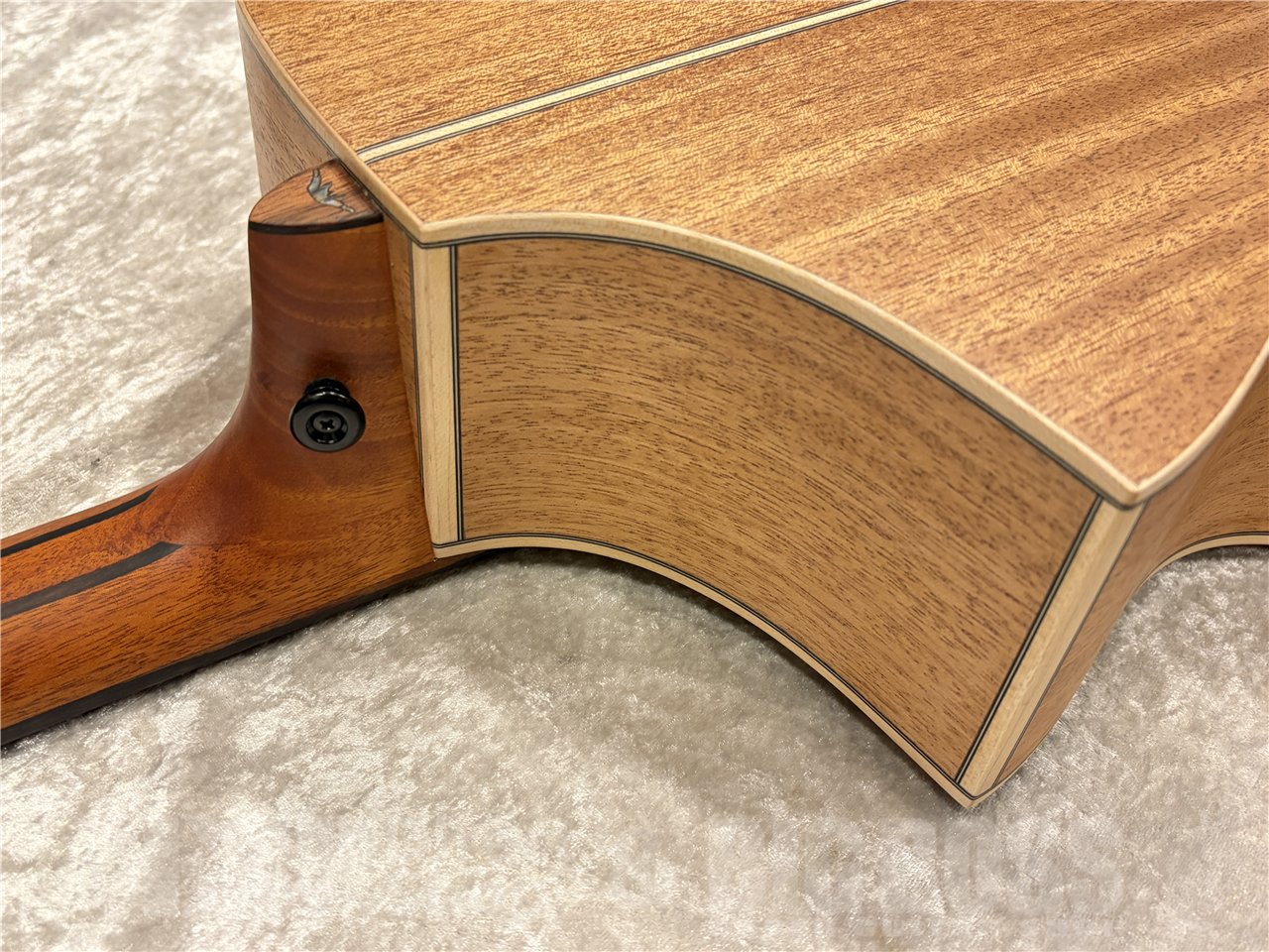 【即納可能】Bromo Guitars（ブロモギターズ）BAT4CE（Natural）　名古屋店