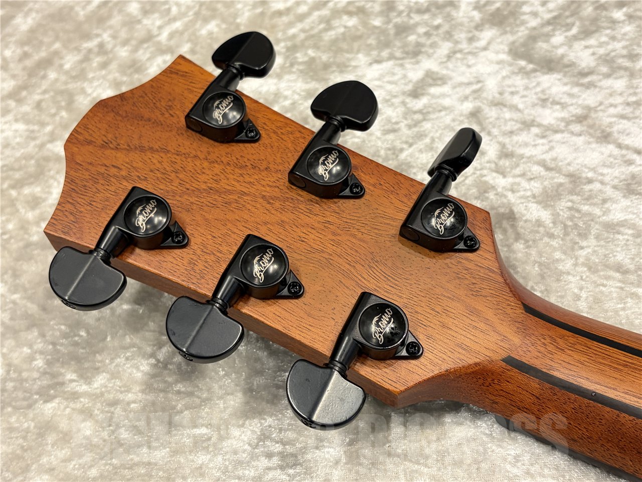 【即納可能】Bromo Guitars（ブロモギターズ）BAT2MCE（Natural）　名古屋店