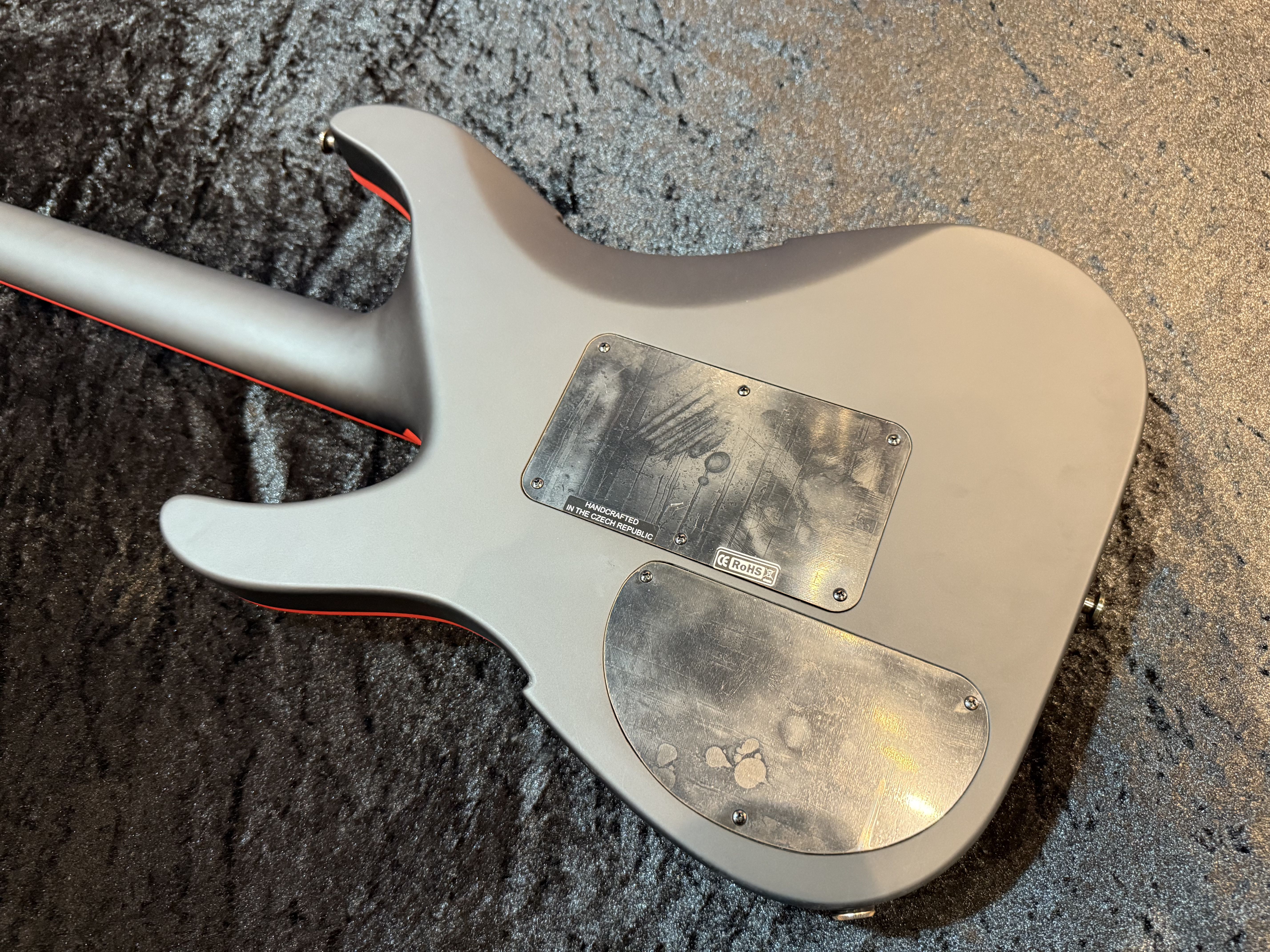 【即納可能】PEAVEY （ピーヴィー） Adrian Vandenberg Signature Guitar 【Matte Black】 福岡店