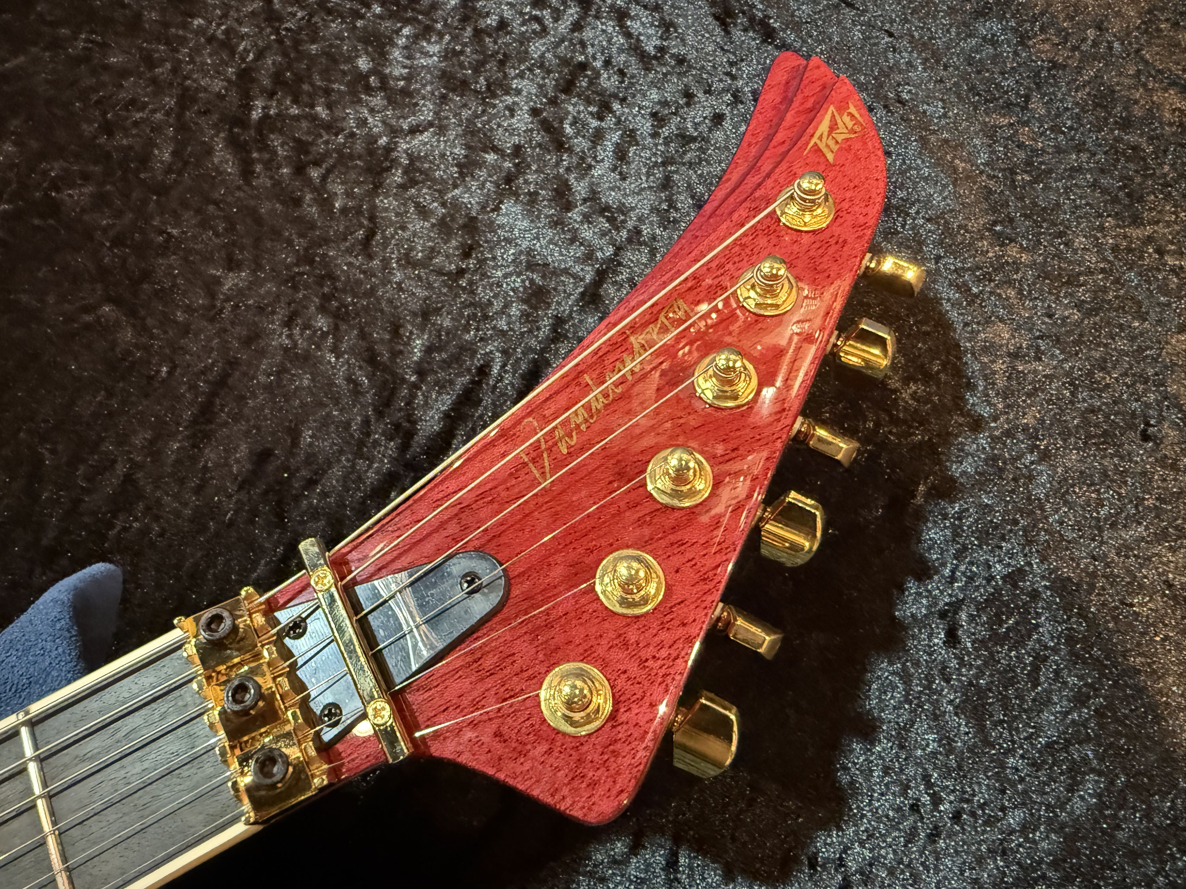 【即納可能】PEAVEY （ピーヴィー） Adrian Vandenberg Signature Guitar 【Purple Flame Maple】 福岡店