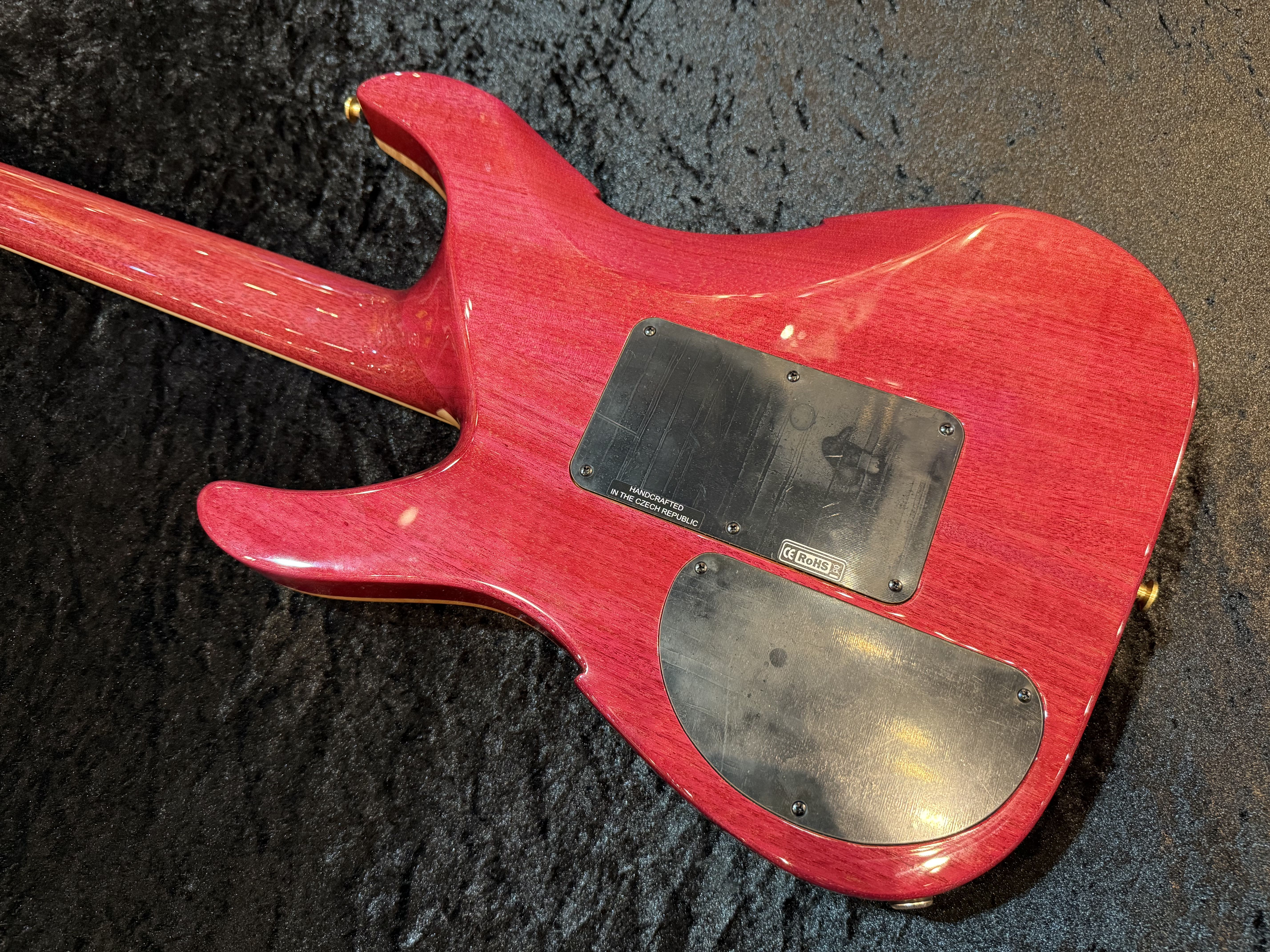 【即納可能】PEAVEY （ピーヴィー） Adrian Vandenberg Signature Guitar 【Purple Flame Maple】 福岡店