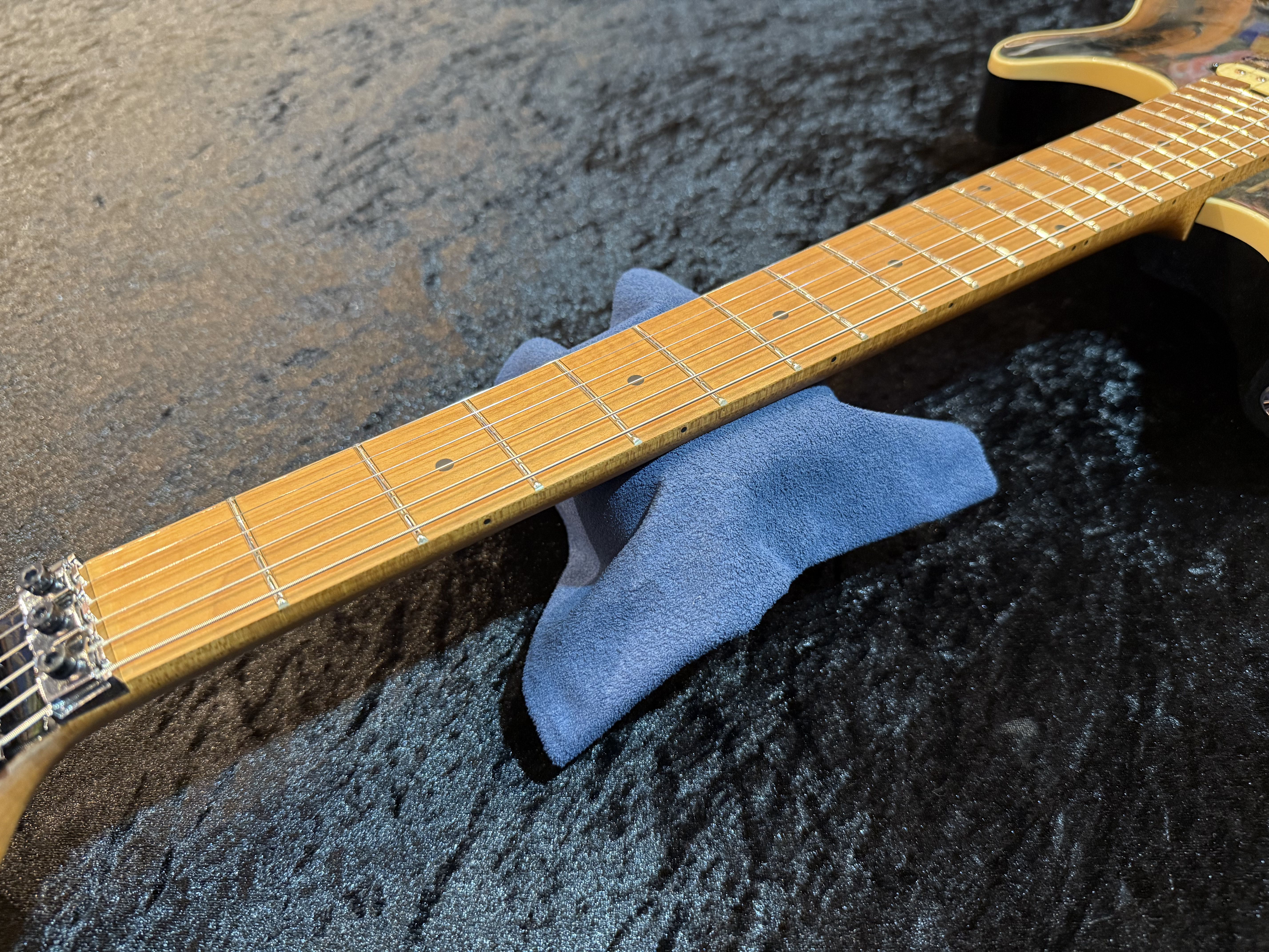 【即納可能】PEAVEY （ピーヴィー） HP 2 Poplar Burl RM 【Black】 福岡店