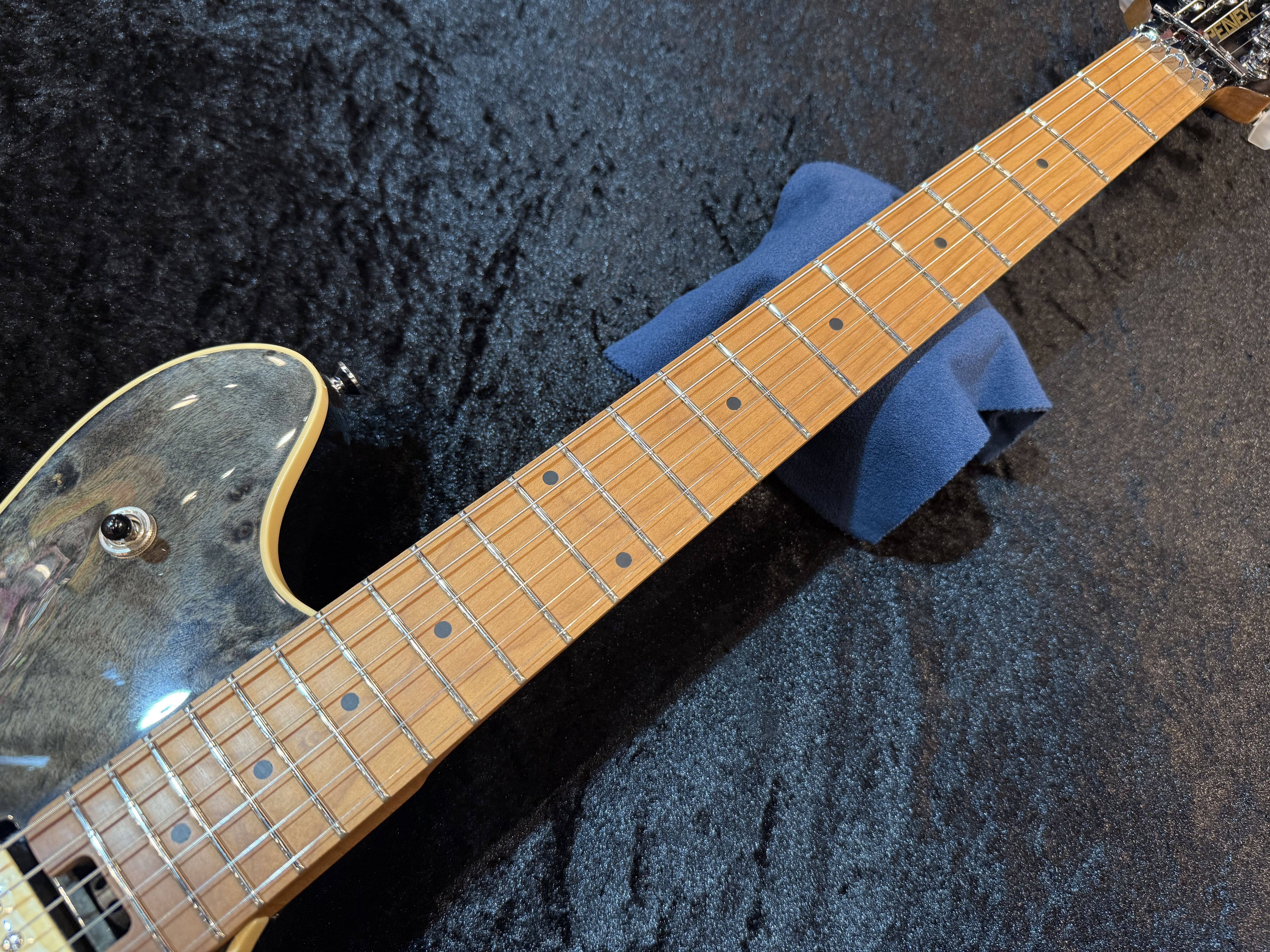 【即納可能】PEAVEY （ピーヴィー） HP 2 Poplar Burl RM 【Black】 福岡店