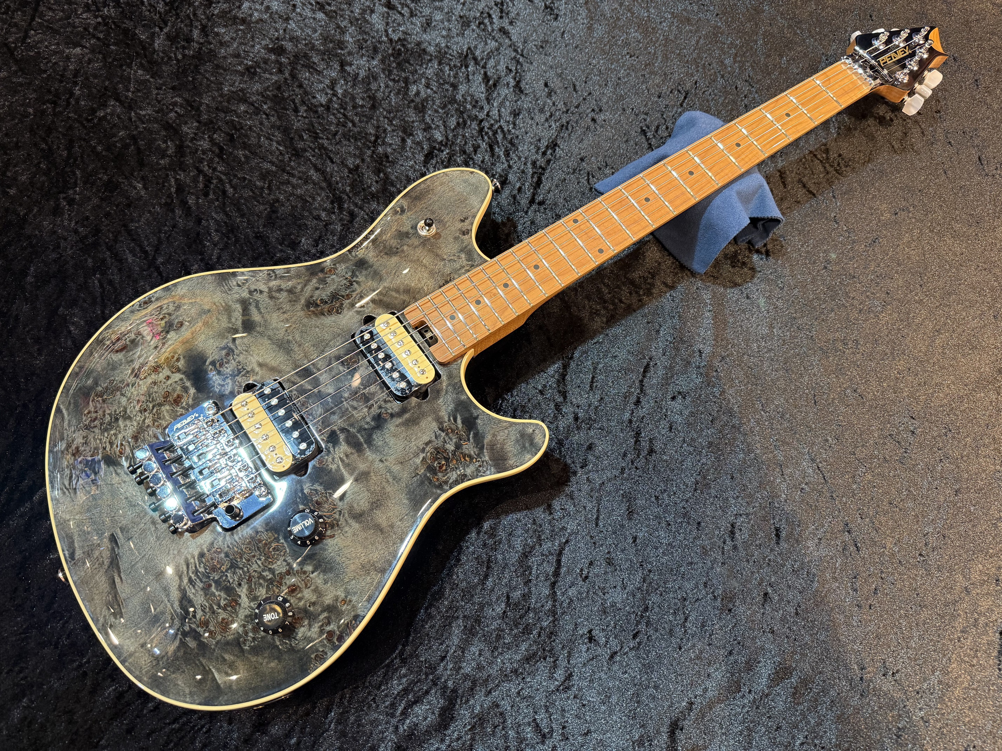 【即納可能】PEAVEY （ピーヴィー） HP 2 Poplar Burl RM 【Black】 福岡店