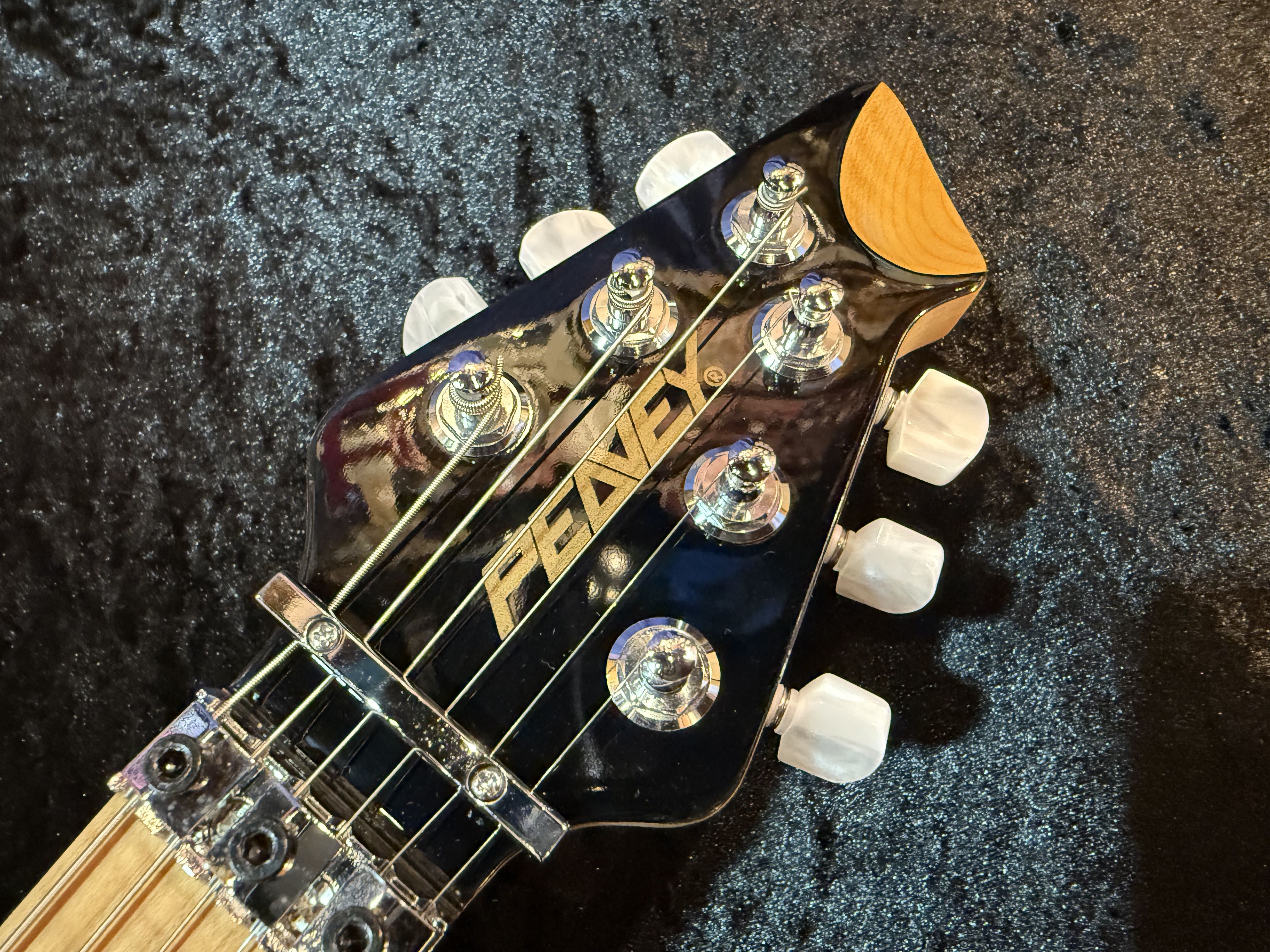 【即納可能】PEAVEY（ピーヴィー）HP 2 Poplar Burl RM 【Blue】福岡店