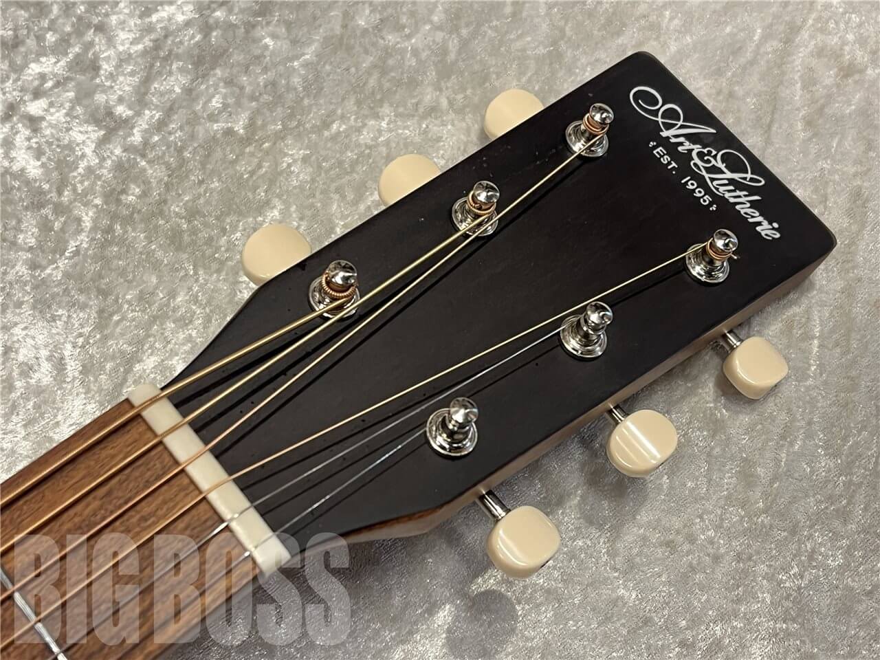 【即納可能】Art&Lutherie（アート＆ルシアー） Americana Light Burst GT EQ　名古屋店