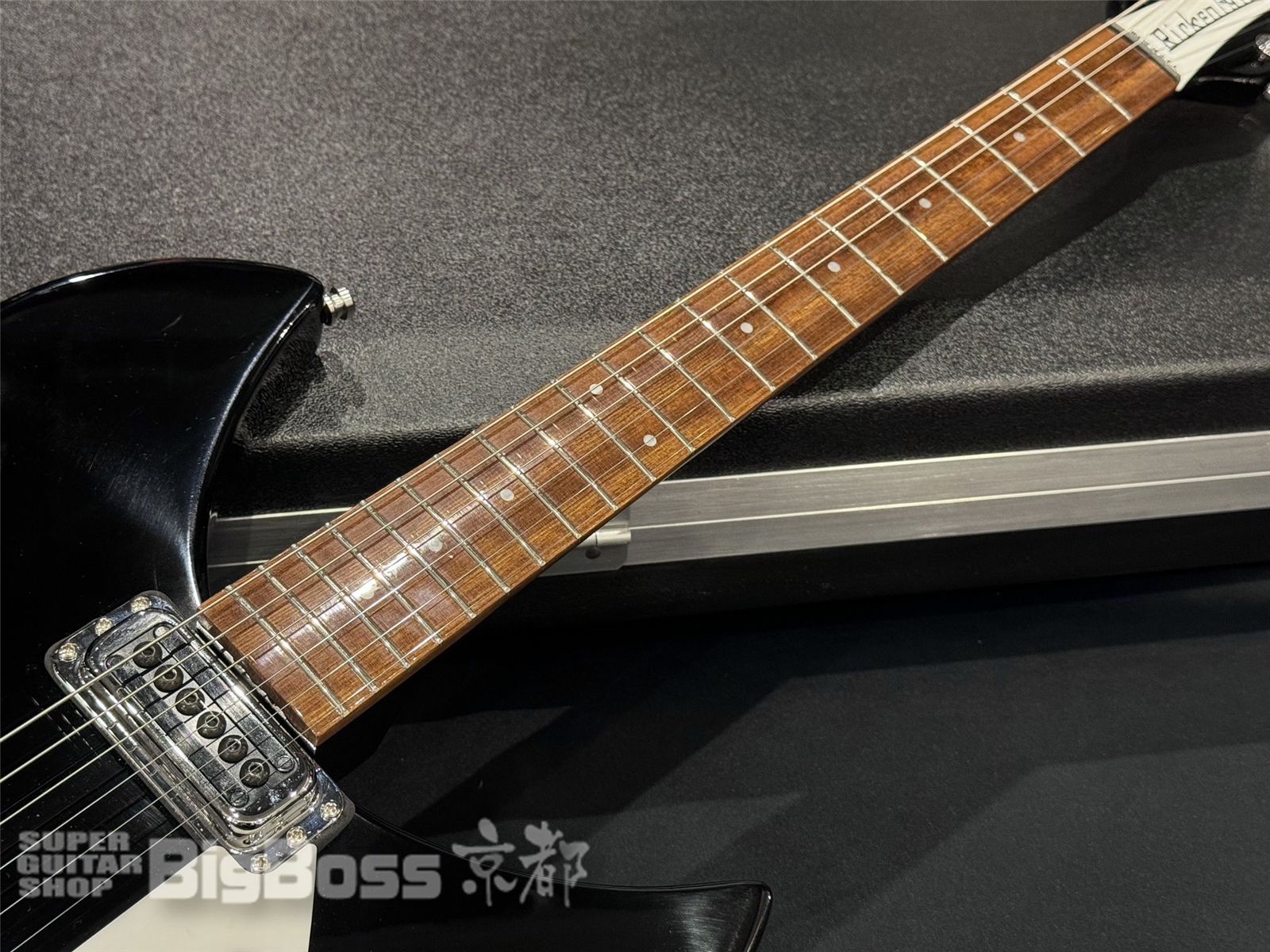 【即納可能】Rickenbacker (リッケンバッカー) 330 / Jetglo 京都店【中古・アウトレット タイムセール対象商品】