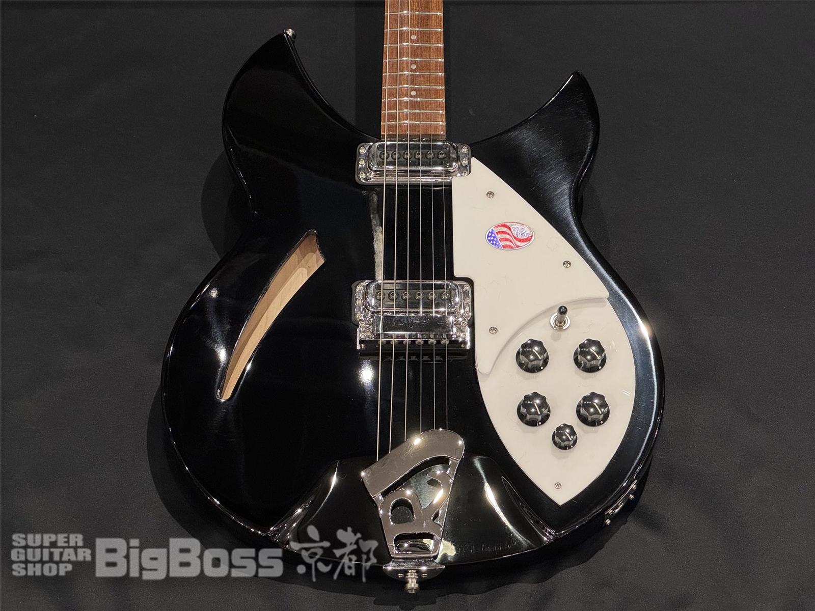 【即納可能】Rickenbacker (リッケンバッカー) 330 / Jetglo 京都店【中古・アウトレット タイムセール対象商品】