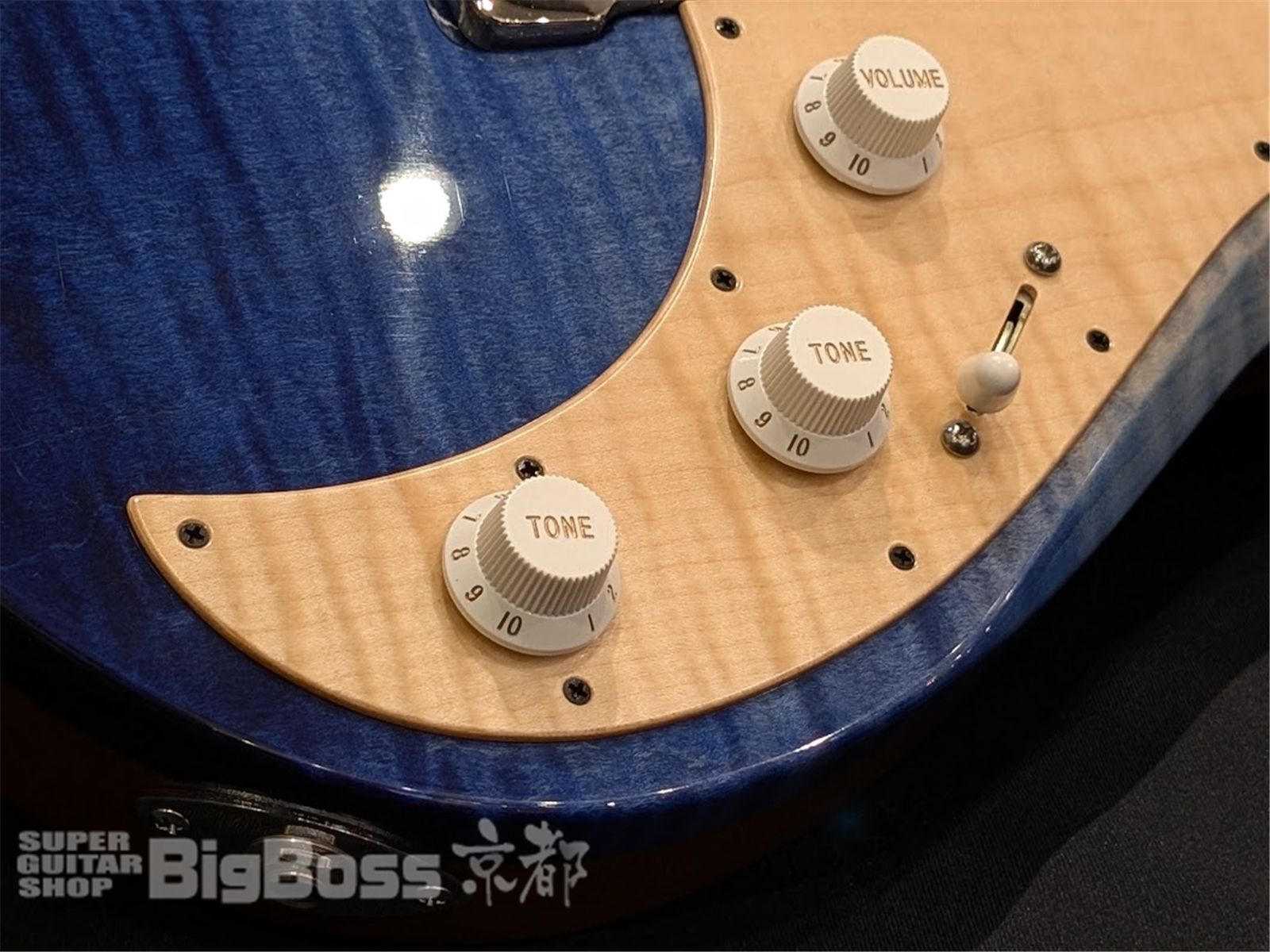 【即納可能】Knaggs Guitars(ナッグスギターズ) Severn Trem SSS #1512 / Faded Blue 京都店