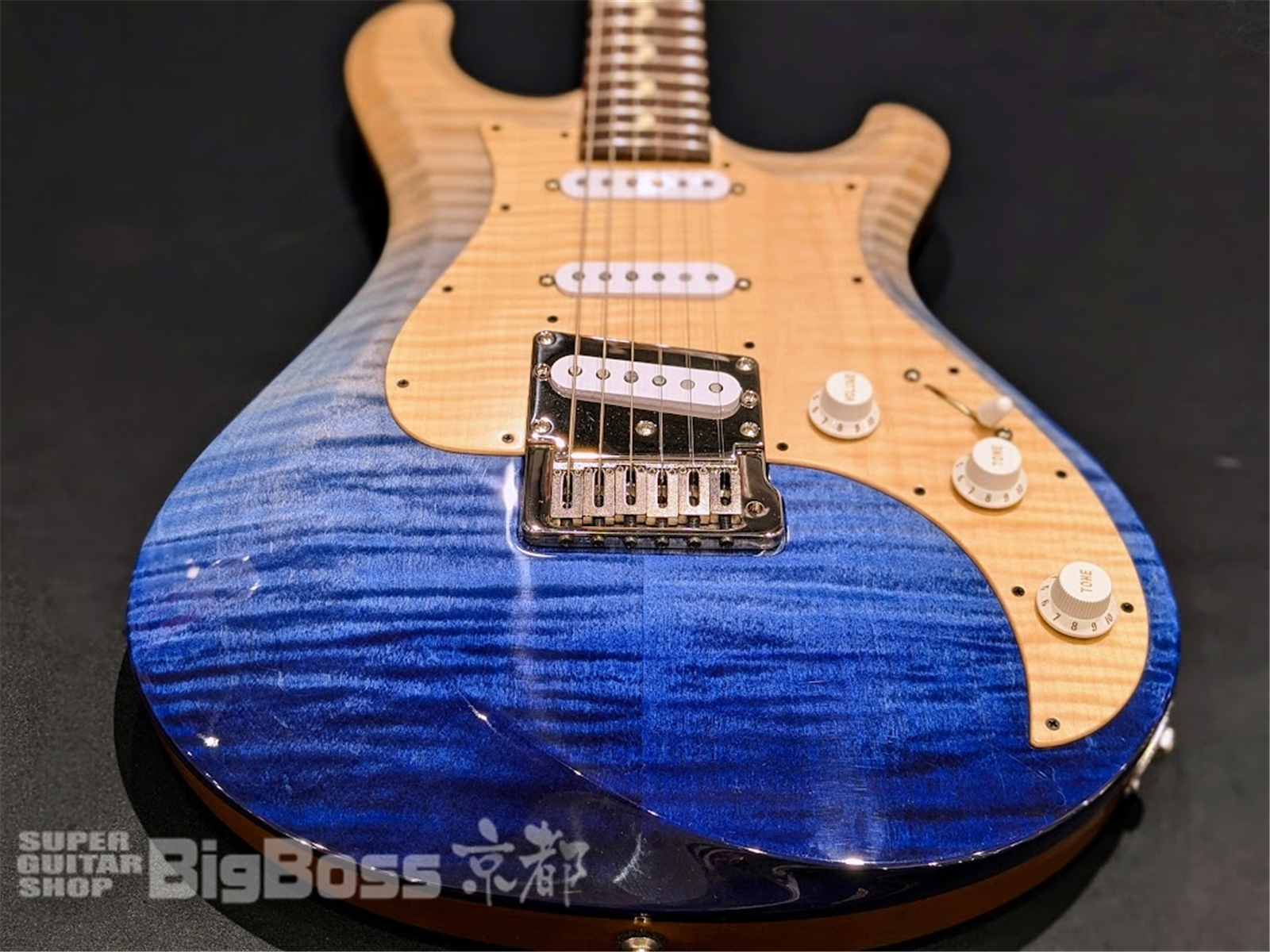 【即納可能】Knaggs Guitars(ナッグスギターズ) Severn Trem SSS #1512 / Faded Blue 京都店