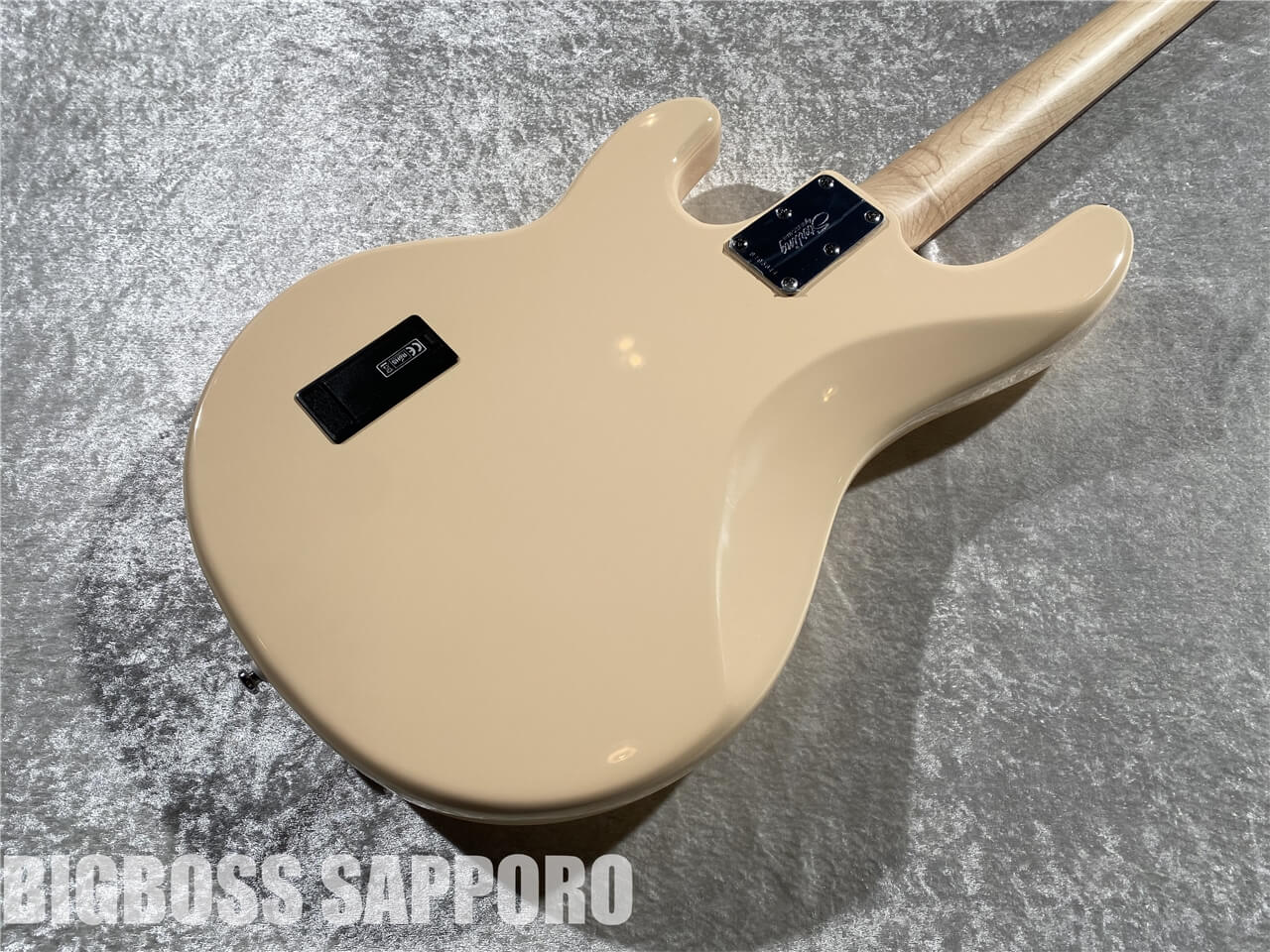 【即納可能】Sterling by MUSIC MAN(スターリンバイミュージックマン) SUB Series Ray4 (Vintage Cream) 札幌店