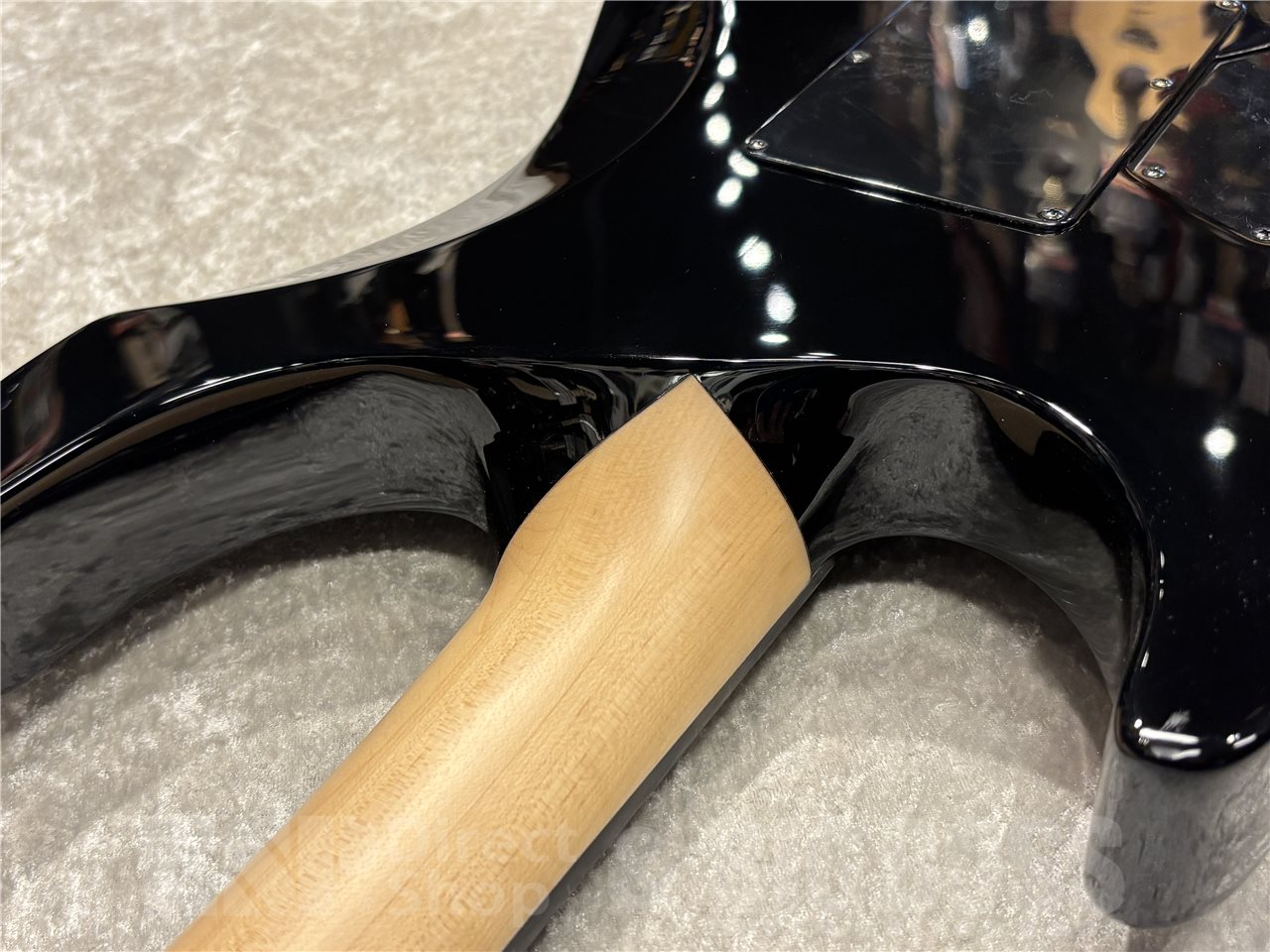 【即納可能】E-II(イーツー) M-II NECK-THRU（Black）　名古屋店