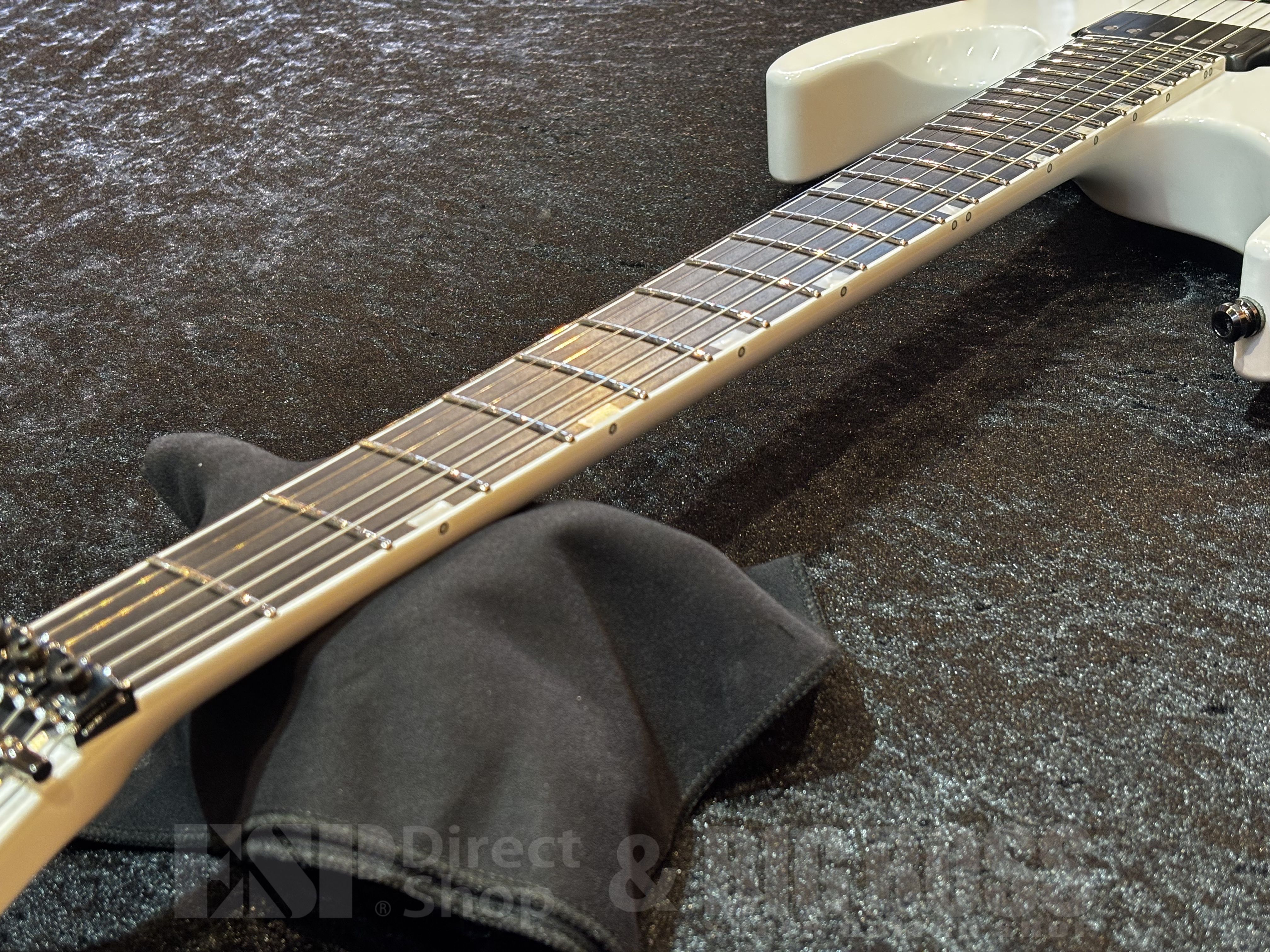 【即納可能】ESP(イーエスピー)M-II CTM FR【Snow White】福岡店