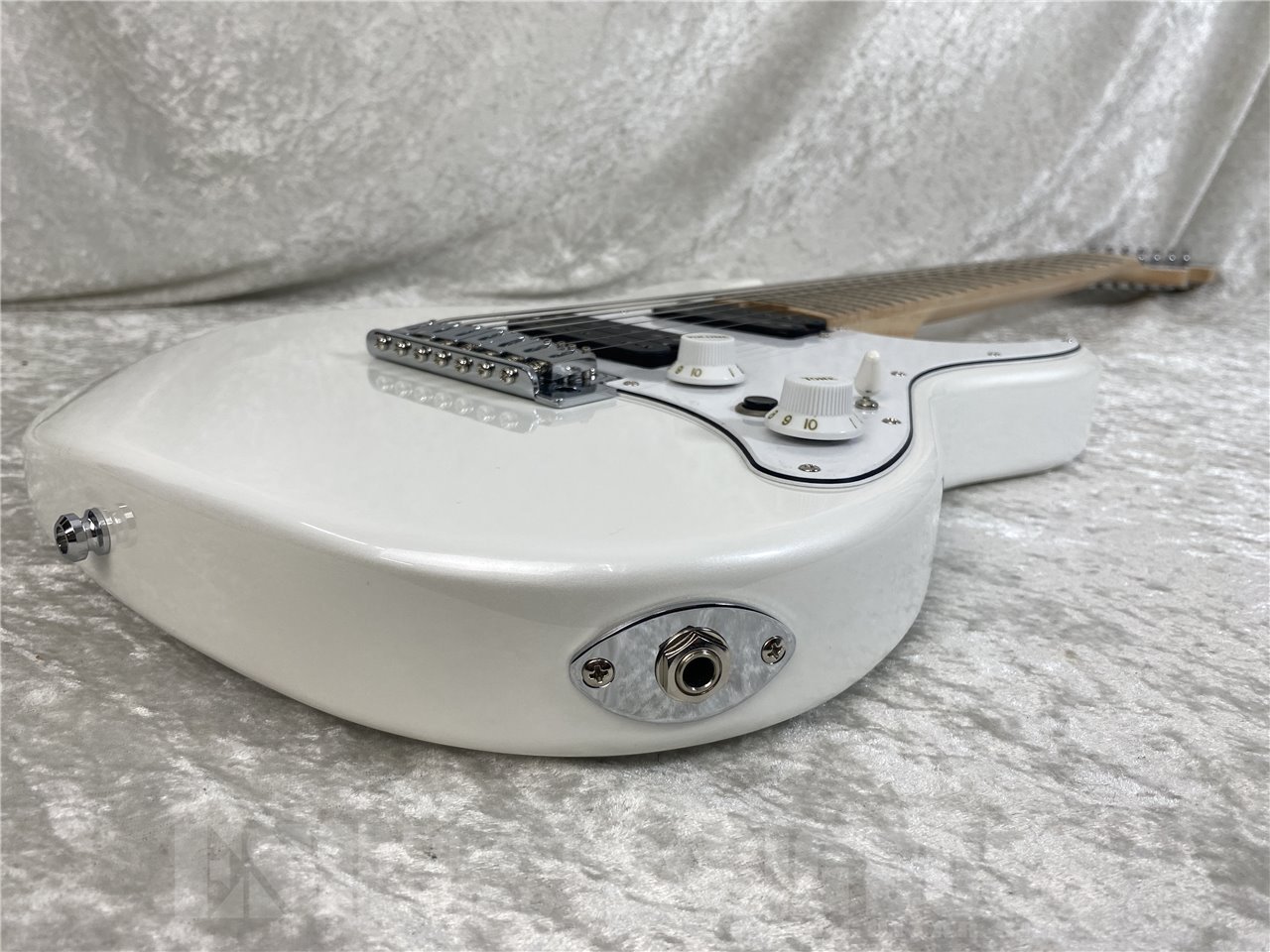 【即納可能】EDWARDS(エドワーズ) E-SYUNAPPER-7 (Pearl White) お茶の水駅前店(東京)