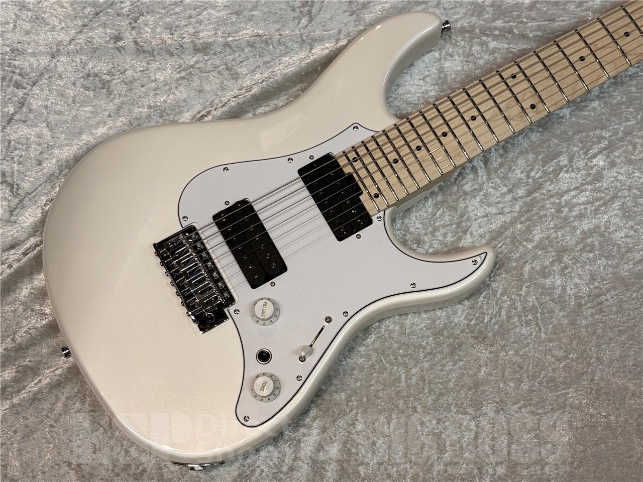 【即納可能】EDWARDS(エドワーズ) E-SYUNAPPER-7/Pearl White (GALNERYUS/SYU Model)【7弦ギター】 広島店