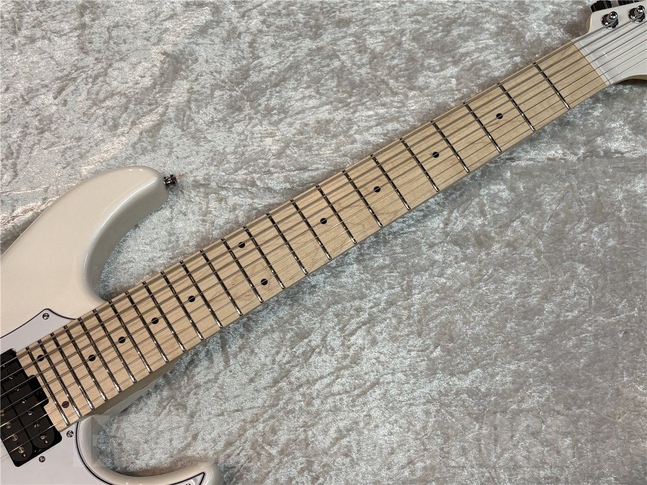 【即納可能】EDWARDS(エドワーズ) E-SYUNAPPER-7/Pearl White (GALNERYUS/SYU Model)【7弦ギター】 広島店