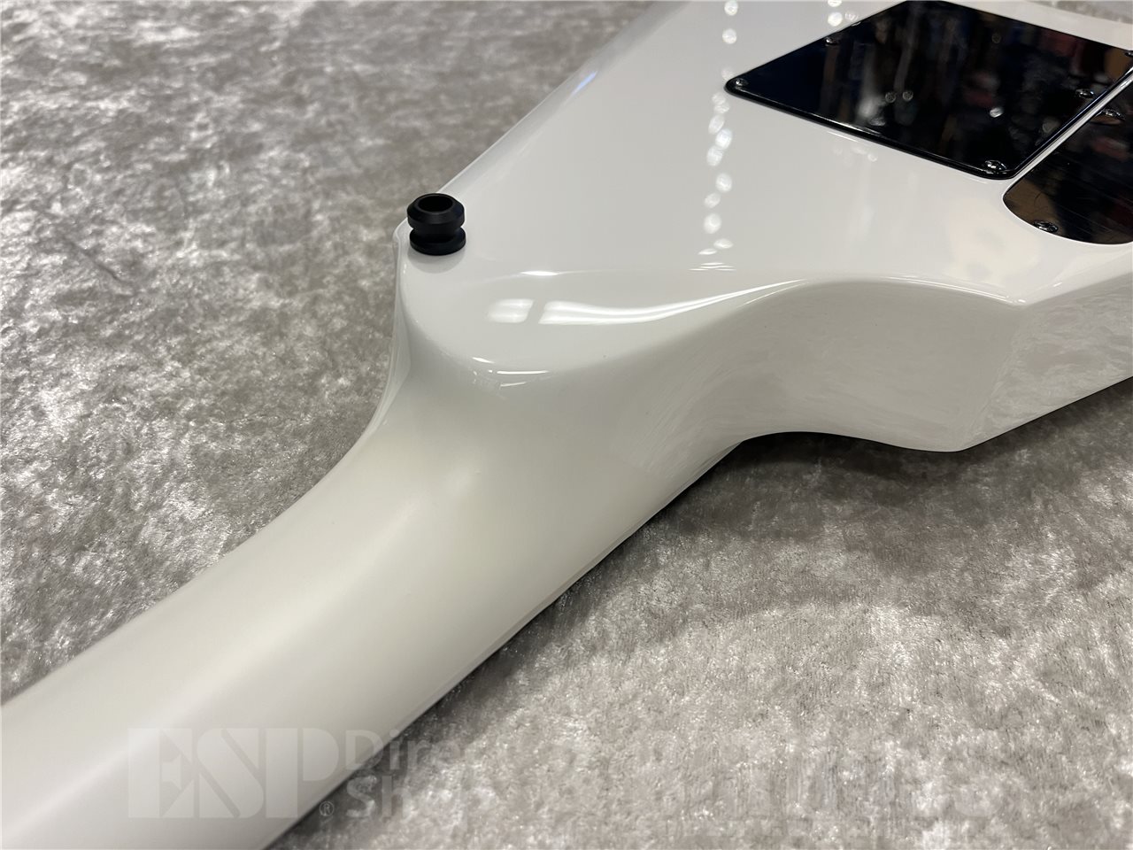 【即納可能】E-II(イーツー) ARROW FR（Snow White）　名古屋店