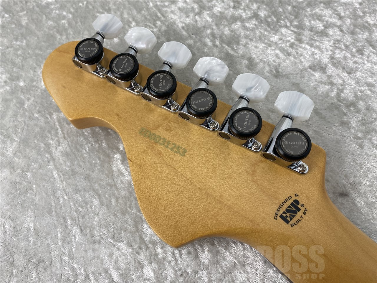 【即納可能】EDWARDS(エドワーズ)Platinum Edition KARMASTER (9mm Parabellum Bullet/滝 善充 Model) お茶の水駅前店(東京) - 9