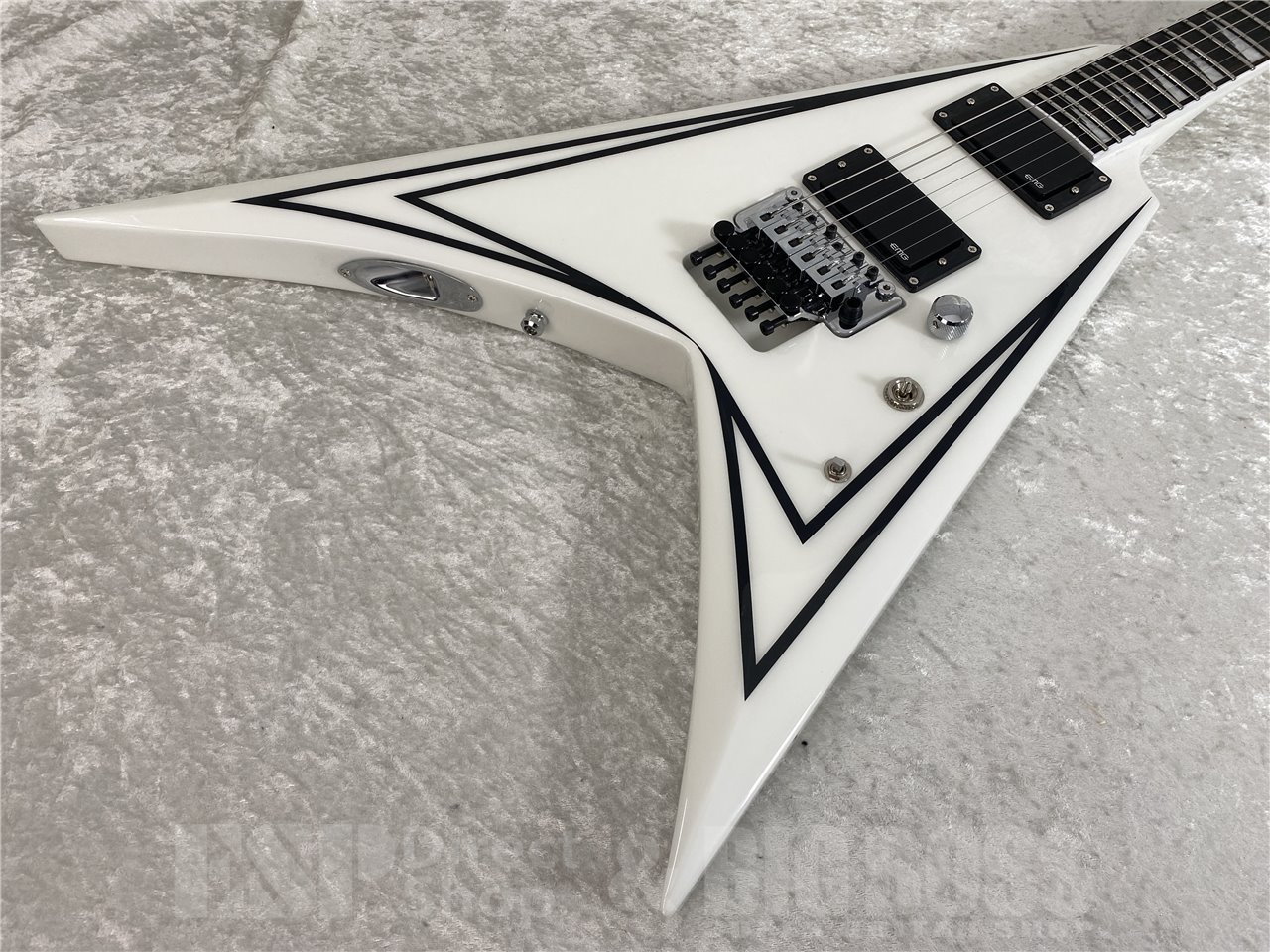 【即納可能】E-II(イーツー) SV (Snow White w/ Black Stripes) お茶の水駅前店(東京)