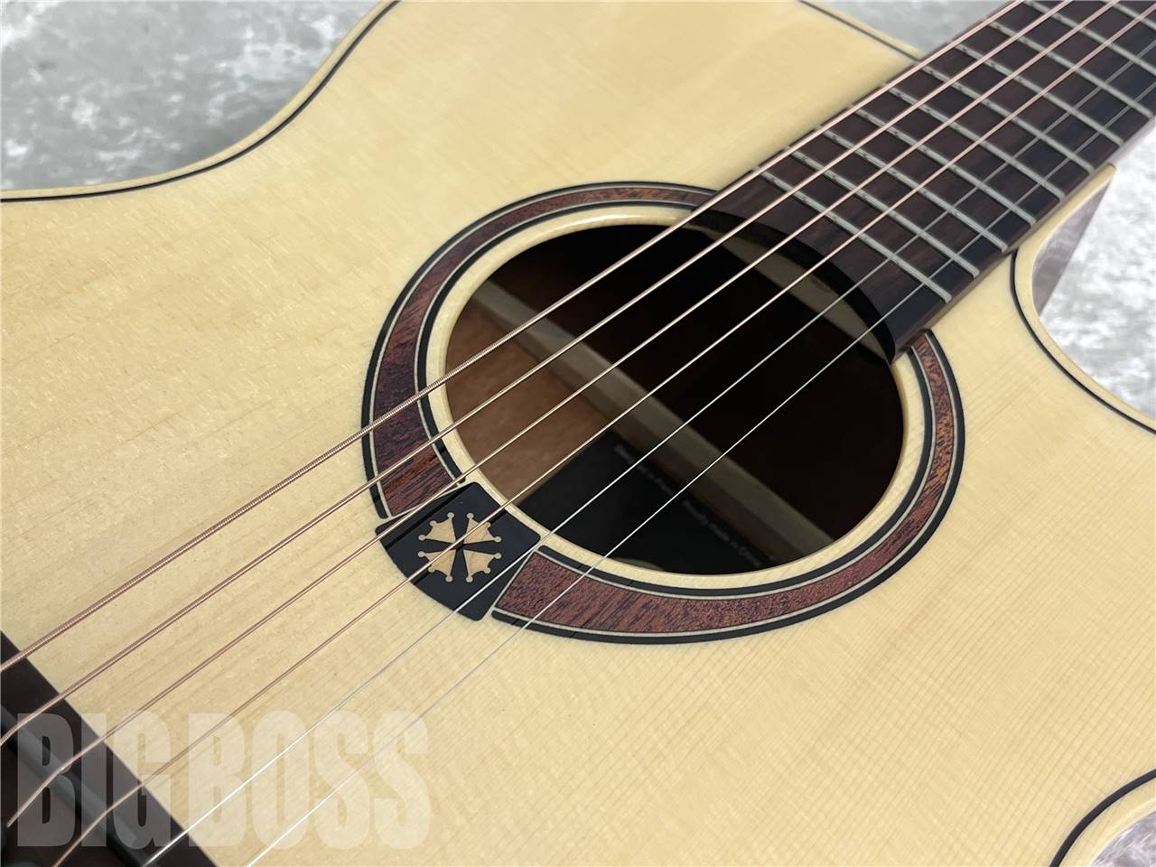 【即納可能】LAG Guitars（ラグギターズ）T88ACE (エレクトリック・アコースティック)　お茶の水駅前店・別館