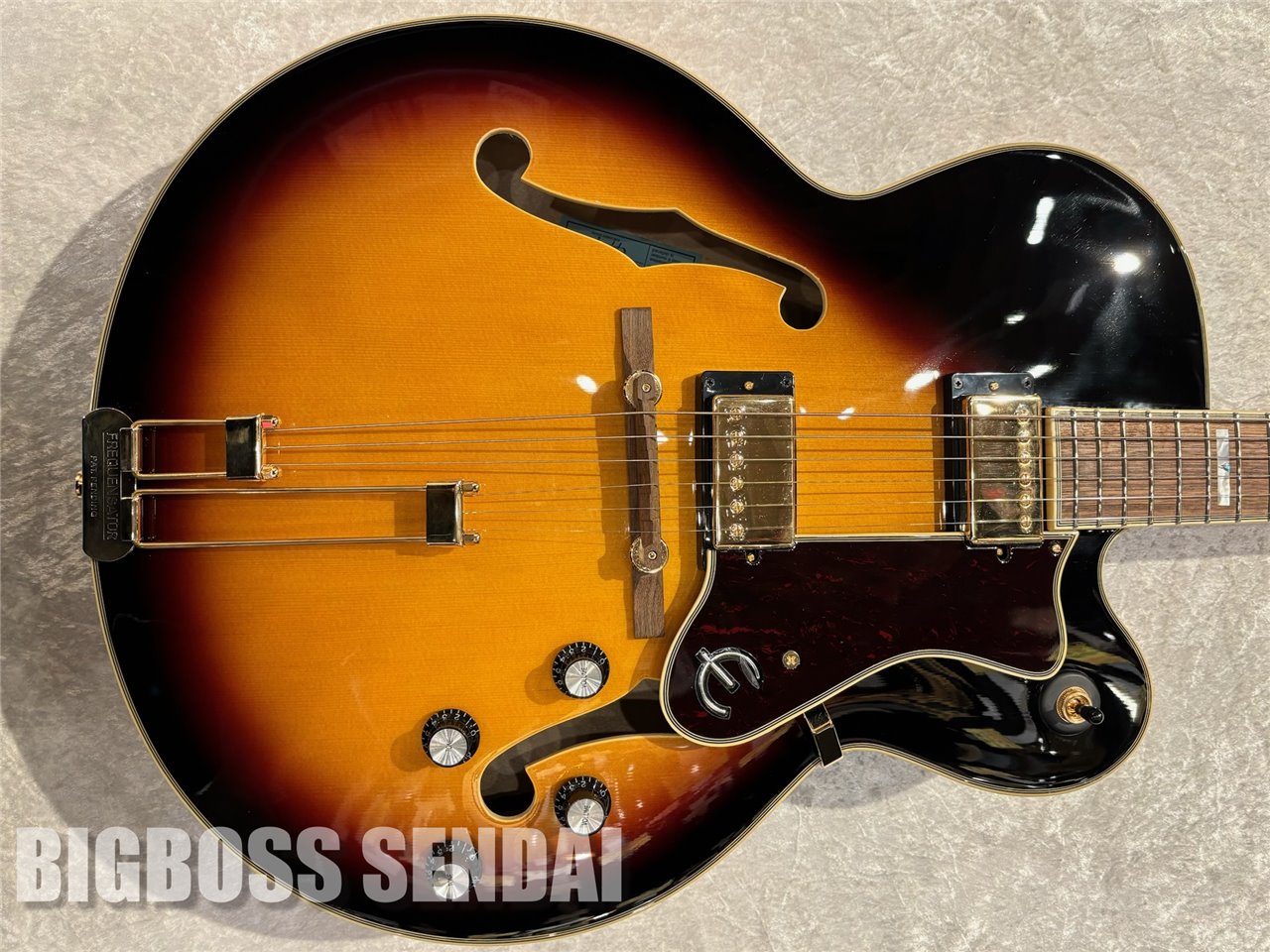 【傷有り特価/即納可能】Epiphone(エピフォン)Broadway/Vintage Sunburst 仙台店【中古・アウトレット タイムセール対象商品】