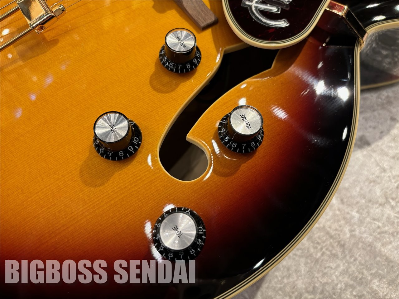 【傷有り特価/即納可能】Epiphone(エピフォン)Broadway/Vintage Sunburst 仙台店【中古・アウトレット タイムセール対象商品】