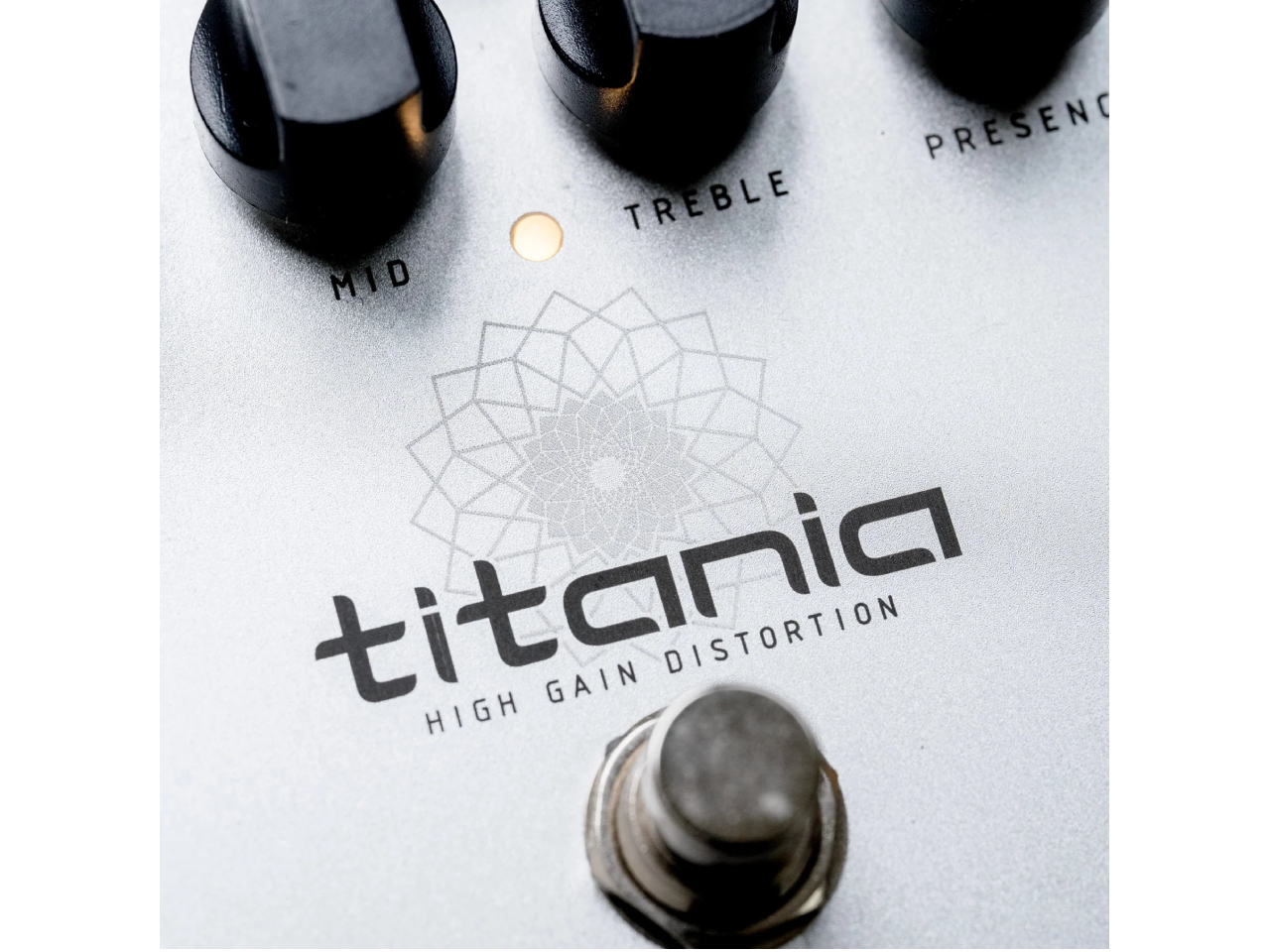 【即納可能】KarDiaN(カーディアン) titania v2 (ディストーション) お茶の水駅前店(東京)