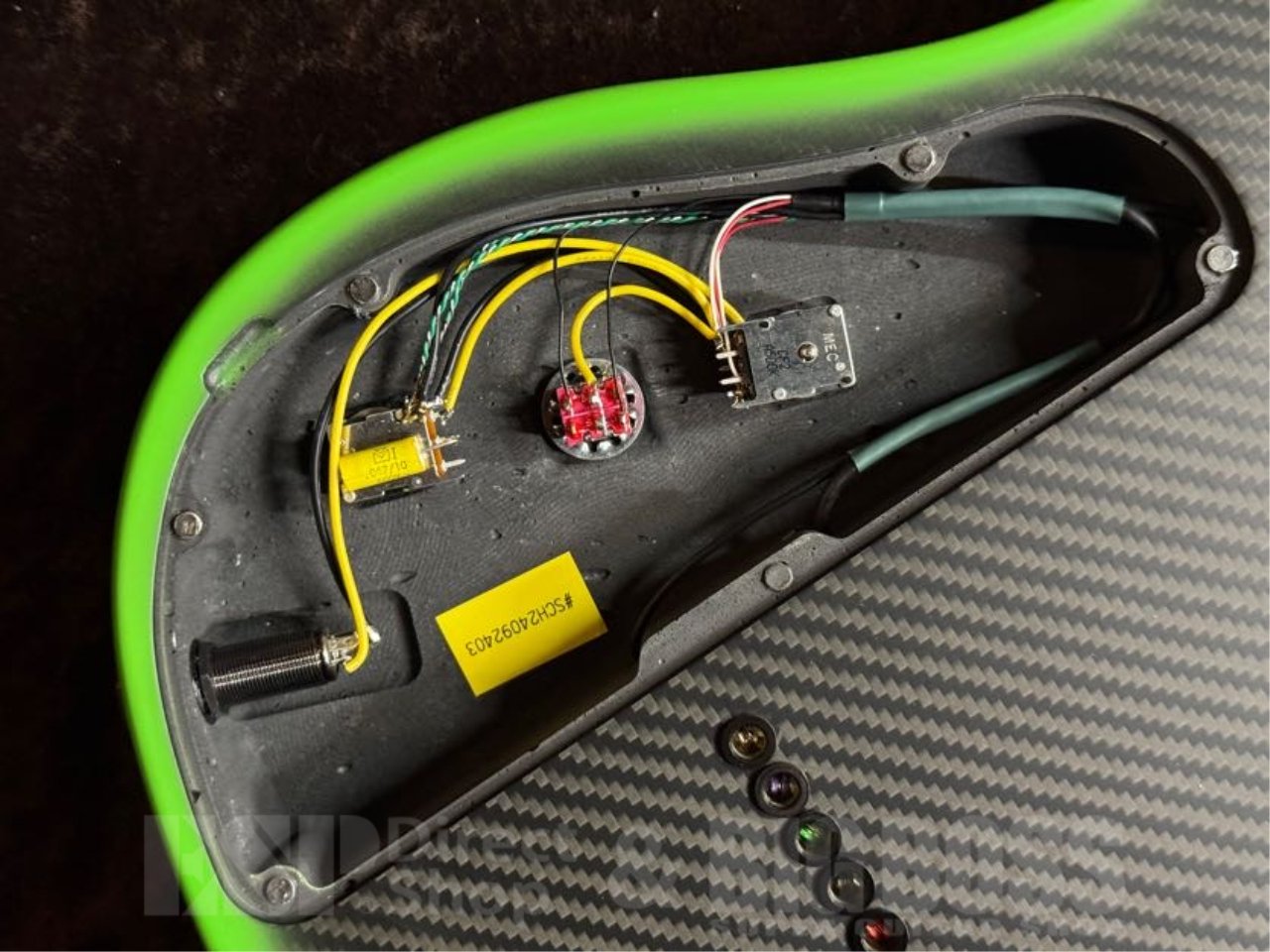 【即納可能/プロモーション特価】RuF Guitars（ルーフギター） Master Schrödinger 6 【Neon Green Burst】　茶水店 - 9