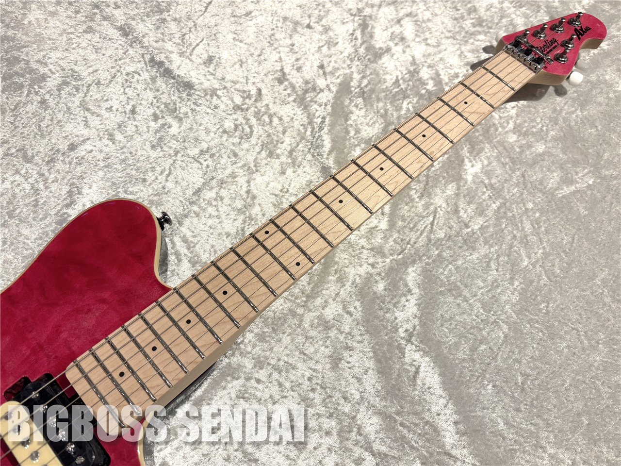 【即納可能】Sterling by MUSIC MAN AX 40 / Trans Pink 仙台店