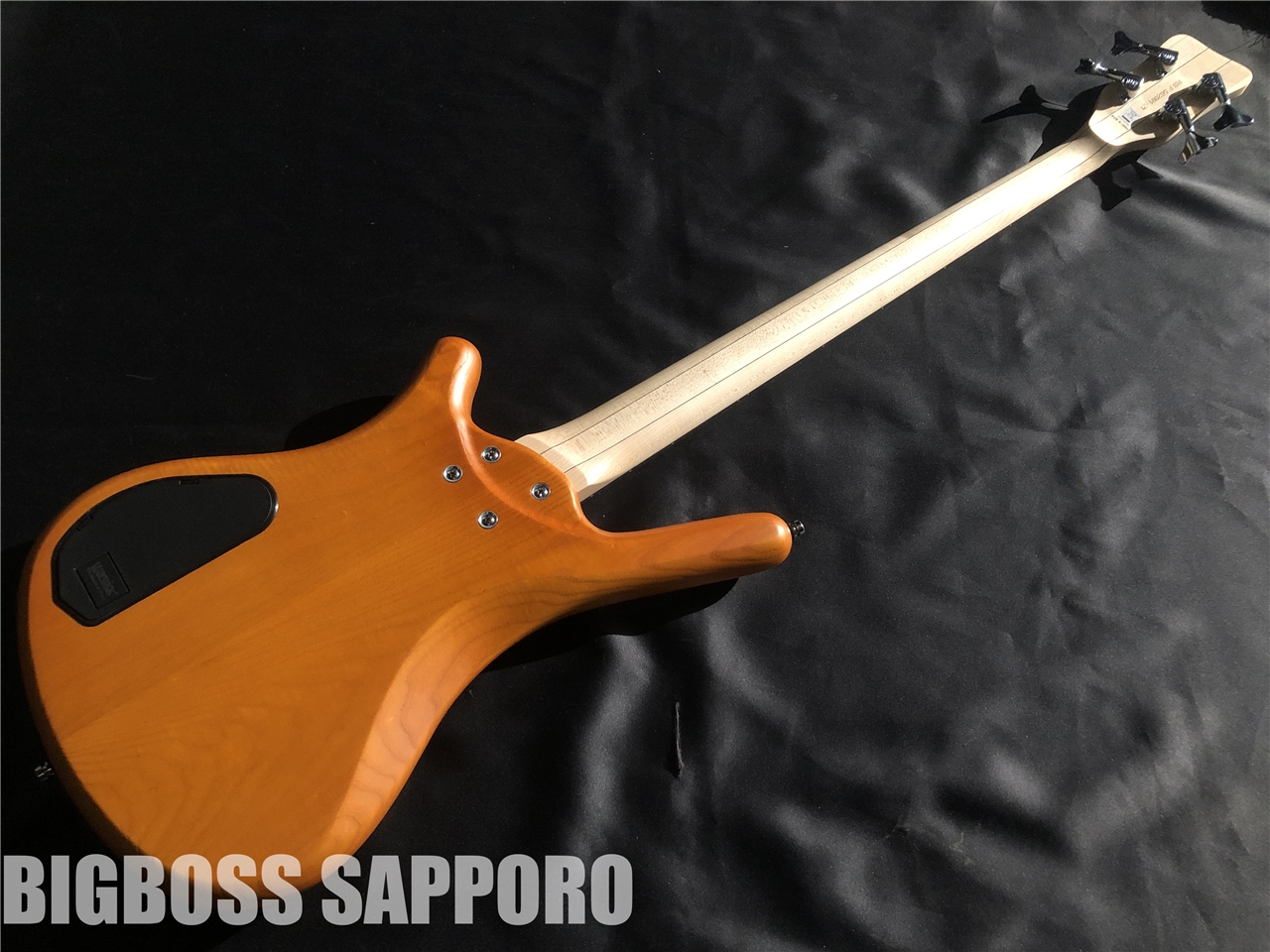 即納可能】Warwick Rock Bass Corvette 
 4st (Honey Violin